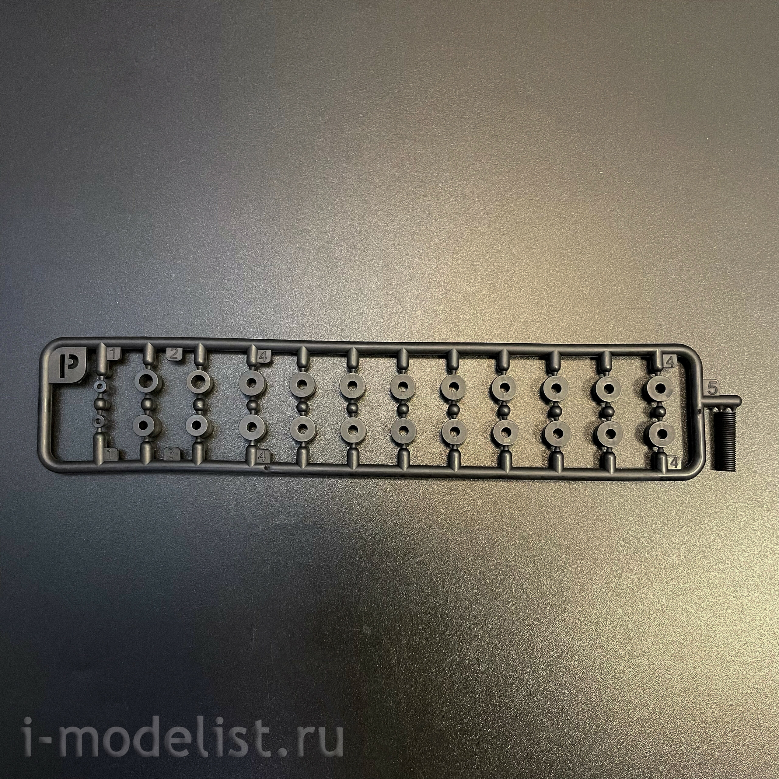 RM-5137 Rye Field Model 1/35 Немецкий танк Sd.Kfz.182 Panzerkampfwagen VI Tiger Ausf.B “King Tiger” ARDENNES 1944 Башня Henschel