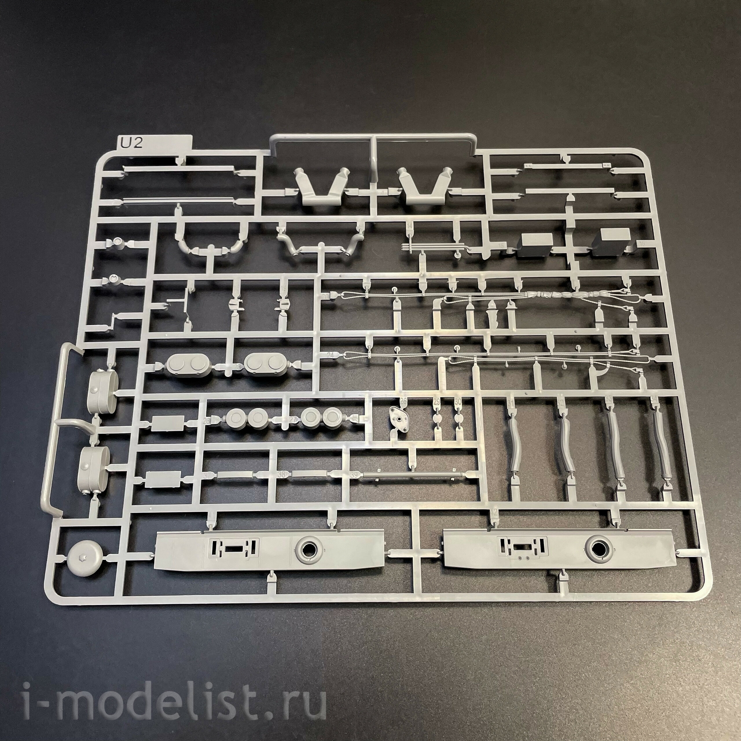 2196 Takom 1/35 Немецкий тяжёлый танк Sd.Kfz.181 Pz.Kpfw.VI Ausf.E - Tiger I ранний
