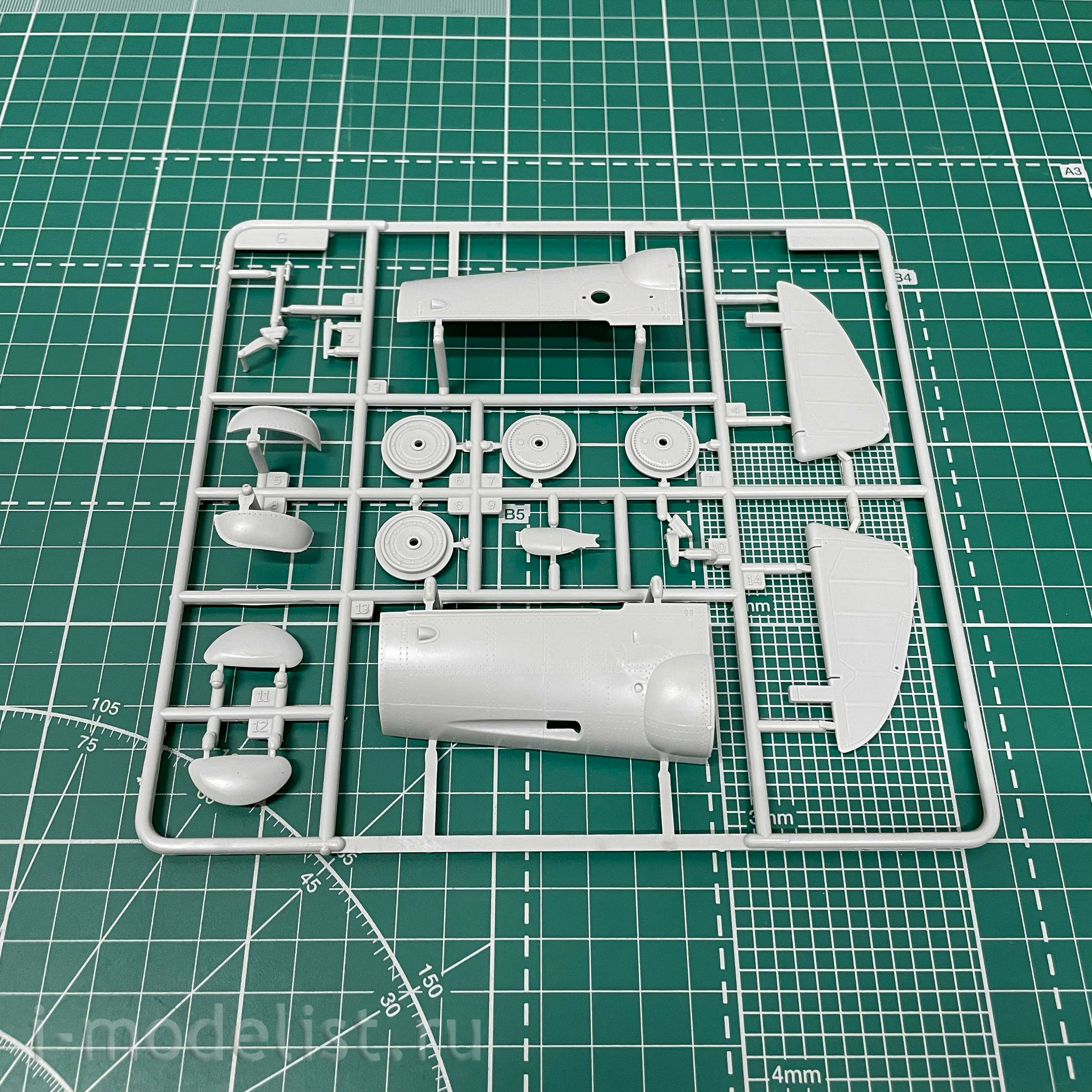 02408 Трубач 1/24 Самолет Messerschmitt Bf109 G-6 поздняя версия