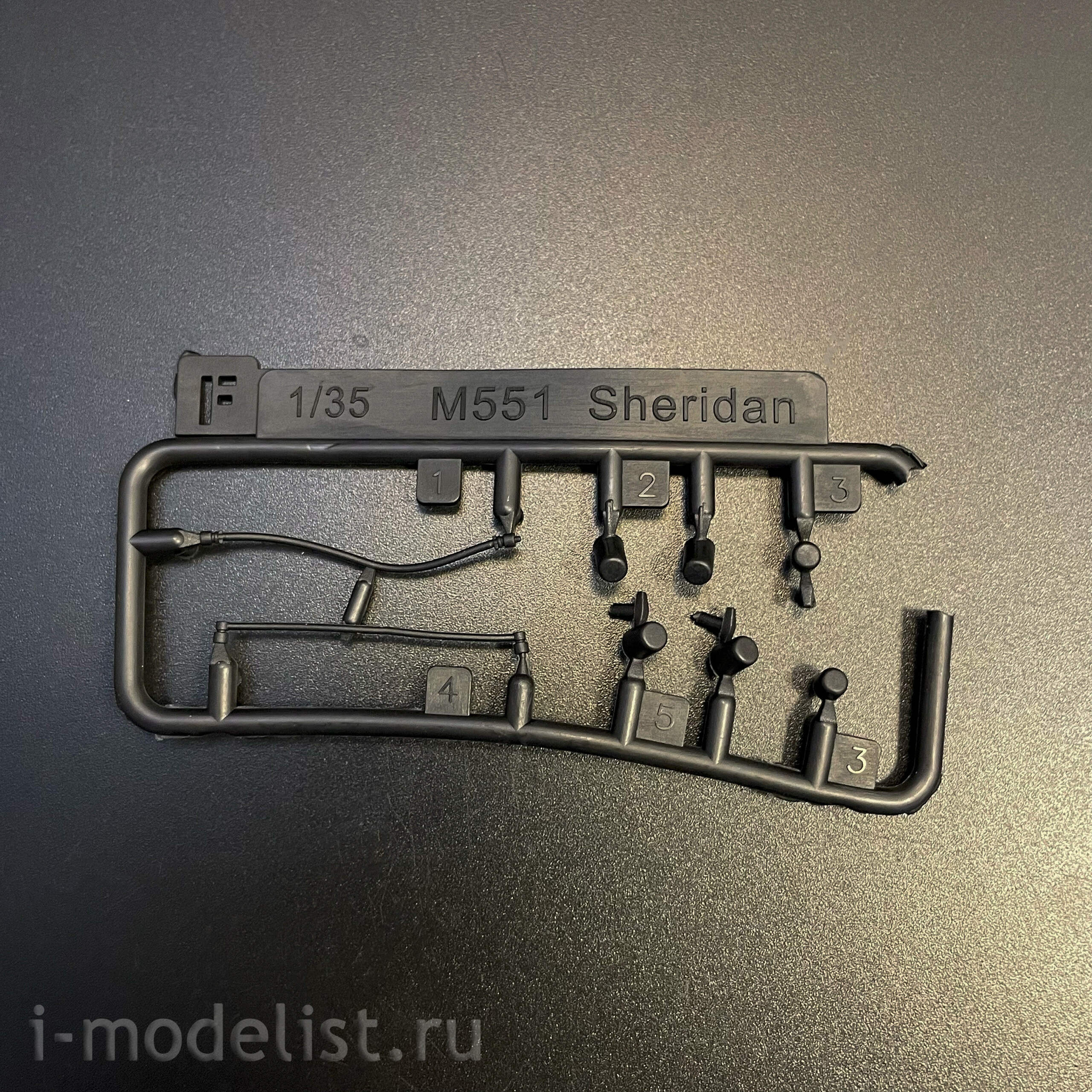 RM-5142 Rye Field Model 1/35 Легкий танк M551 