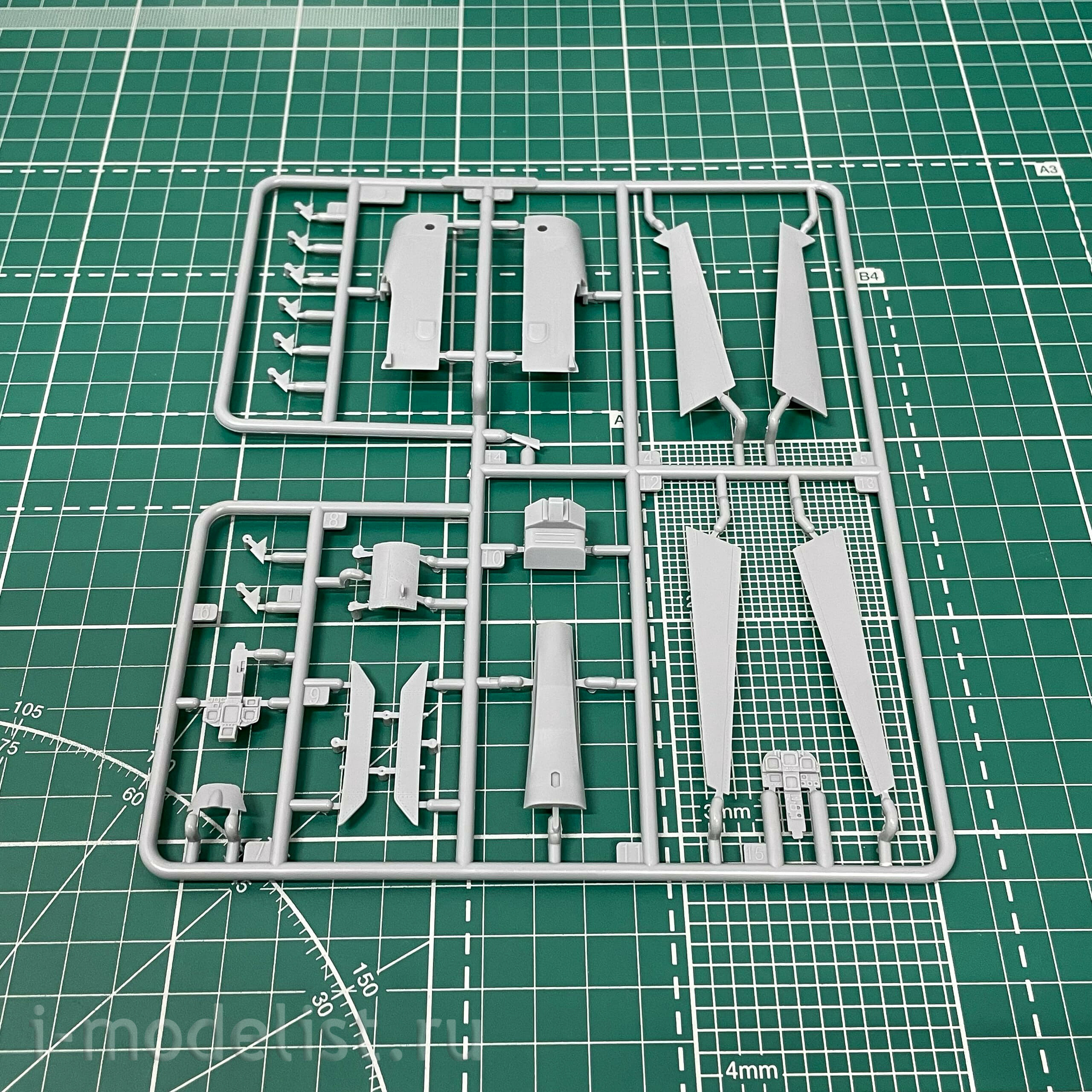 85814 HobbyBoss 1/48 Самолет EA-18G Crowler