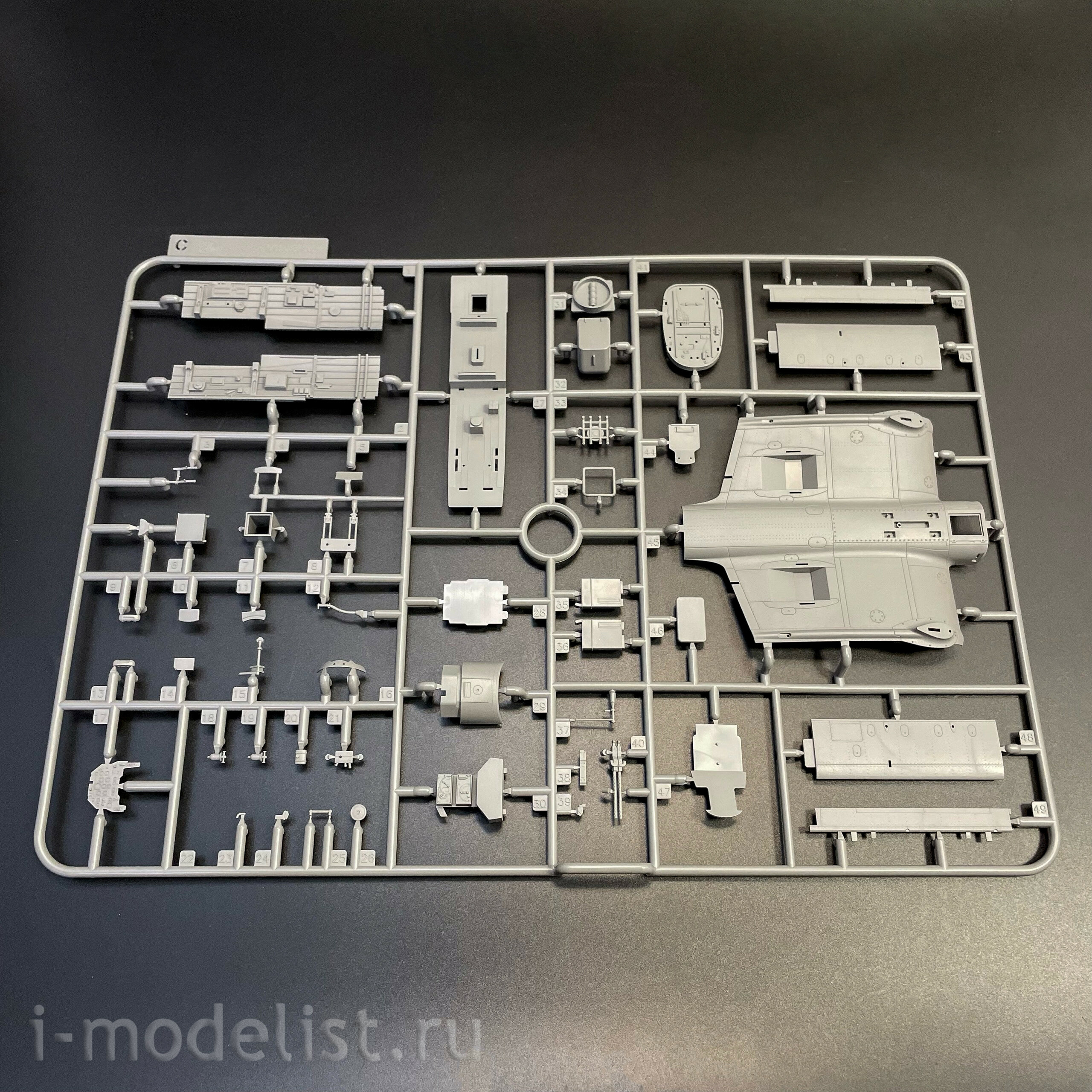 BF-012 Border Model 1/35 Немецкий штурмовик Junkers Ju 87 D5 Stuka