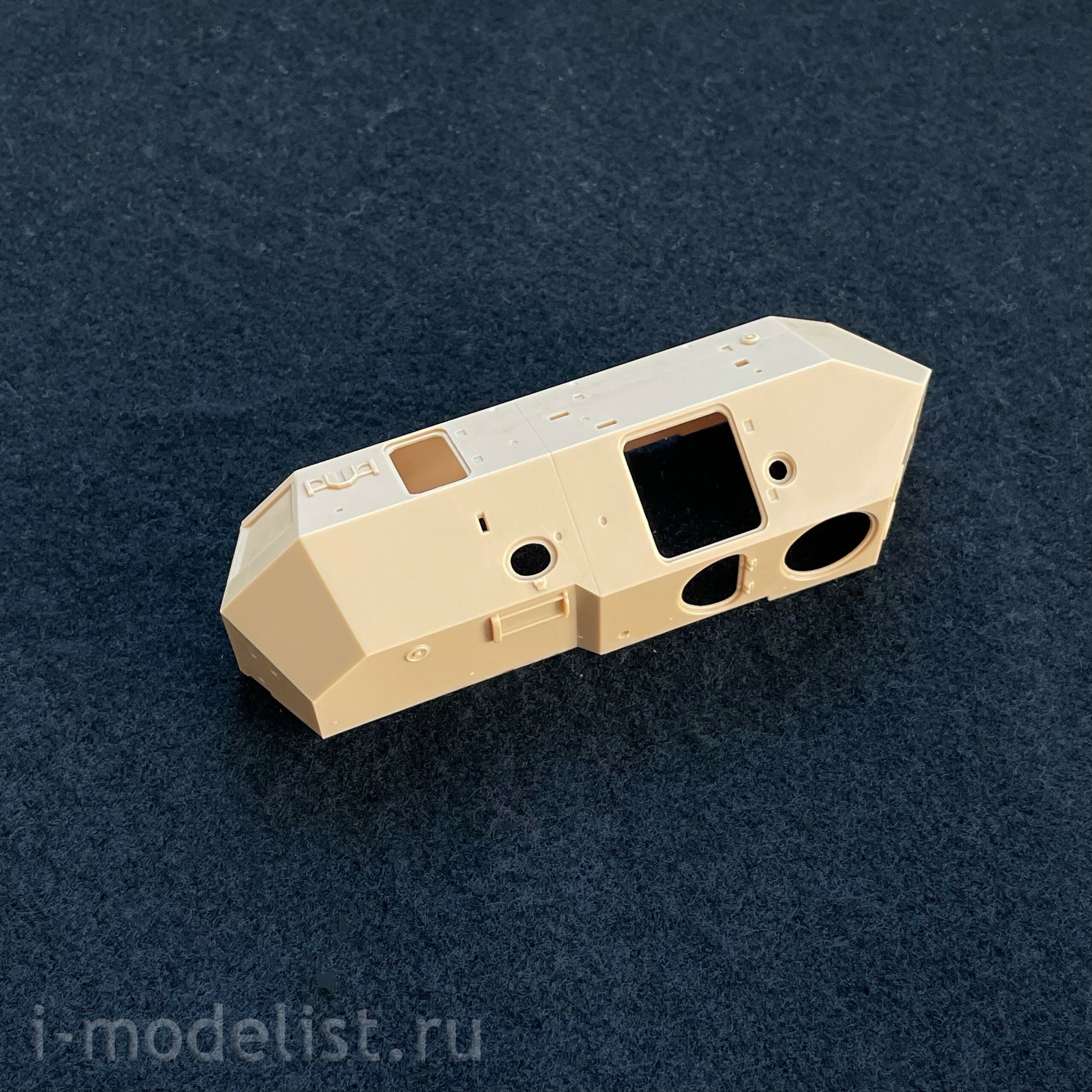 85501 HobbyBoss 1/35 Самоходная пушка-гаубица 152 мм ShkH DANA vz.77