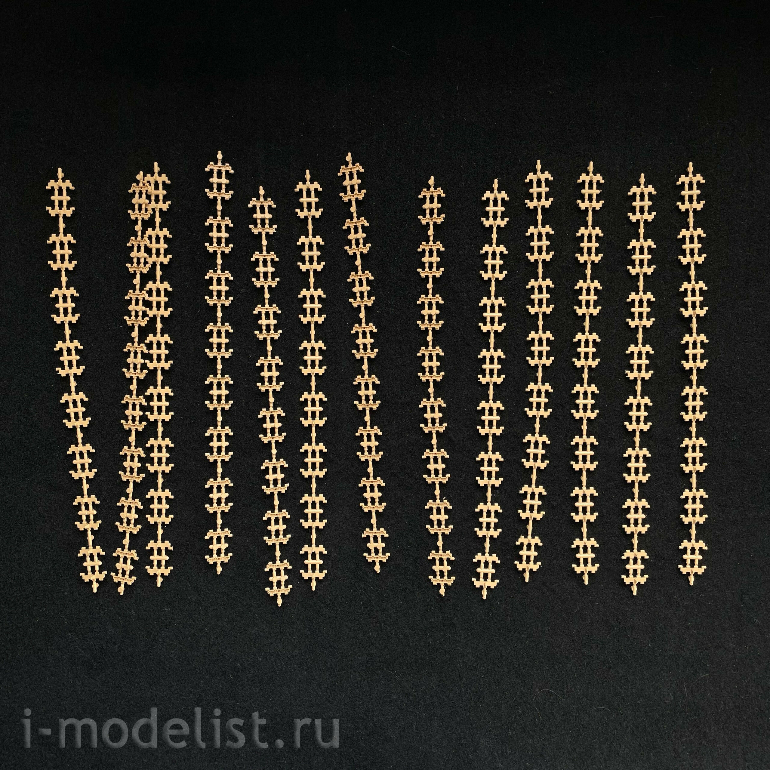RM-5091 Rye Field Model 1/35 Советский танк Т-55АМД с комплексом активной защиты (КАЗ) 