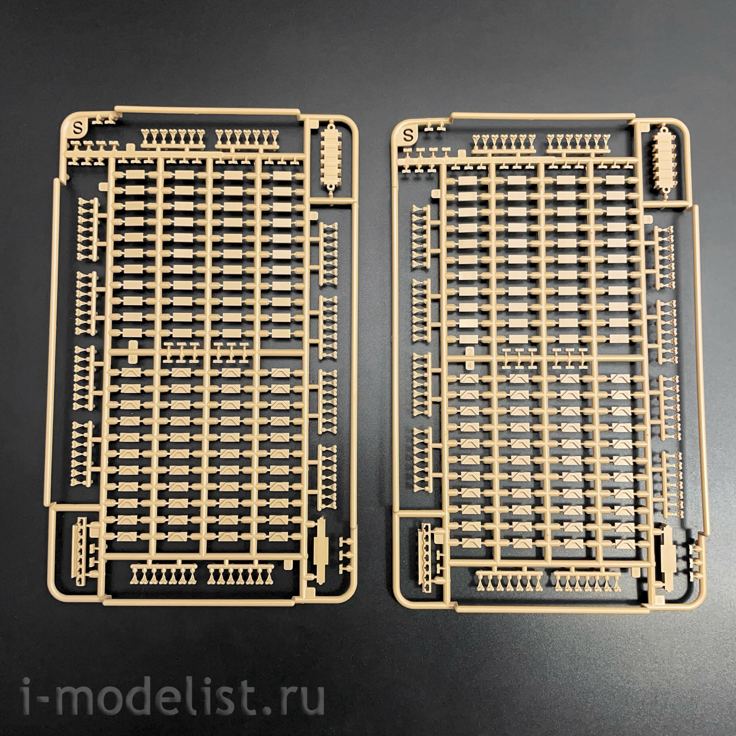 RM-5132 Rye Field Model 1/35 Танк M4A3 Sherman 76W VVSS поздний (Стандартная версия)