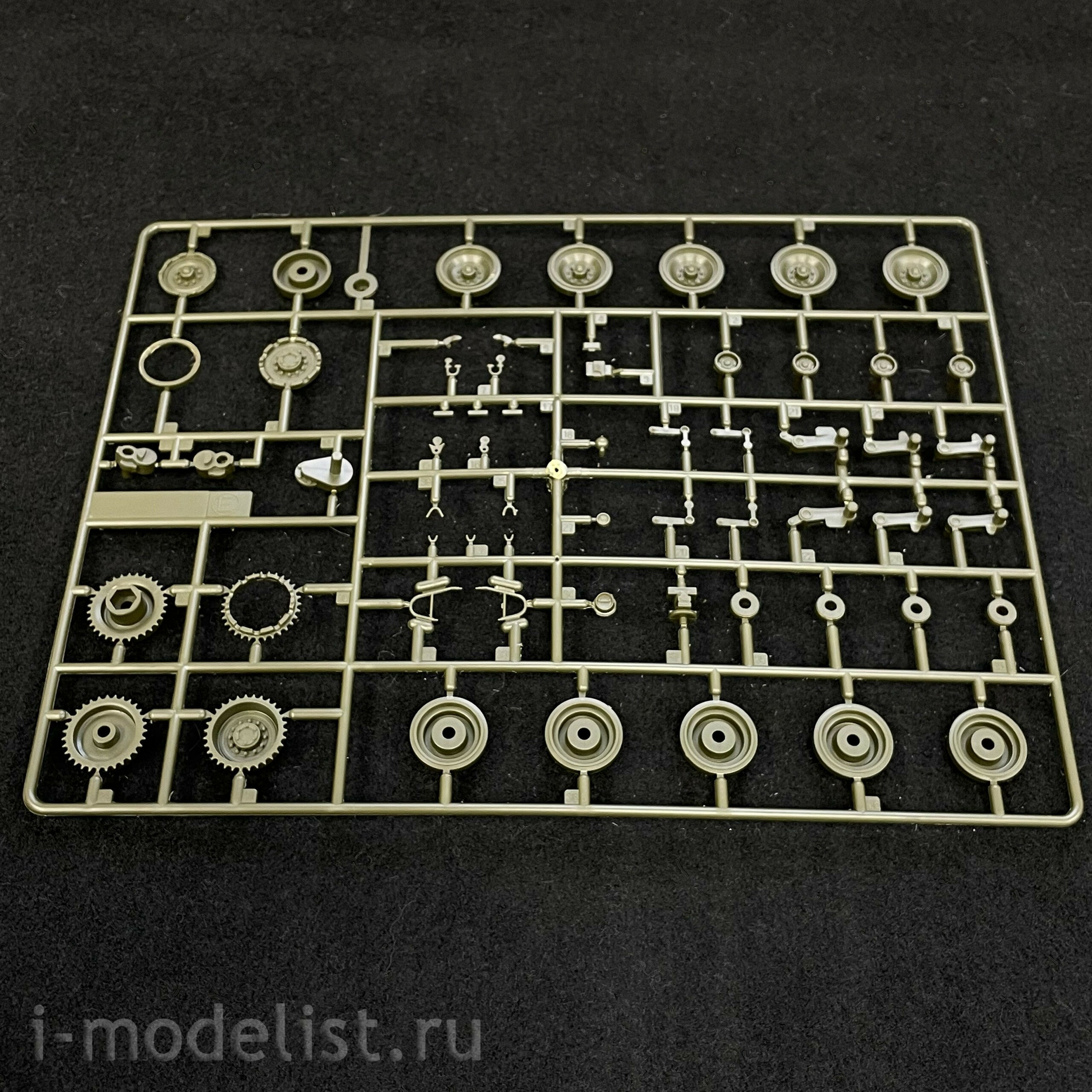 13255 Academy 1/35 Американская противотанковая САУ M18 Hellcat