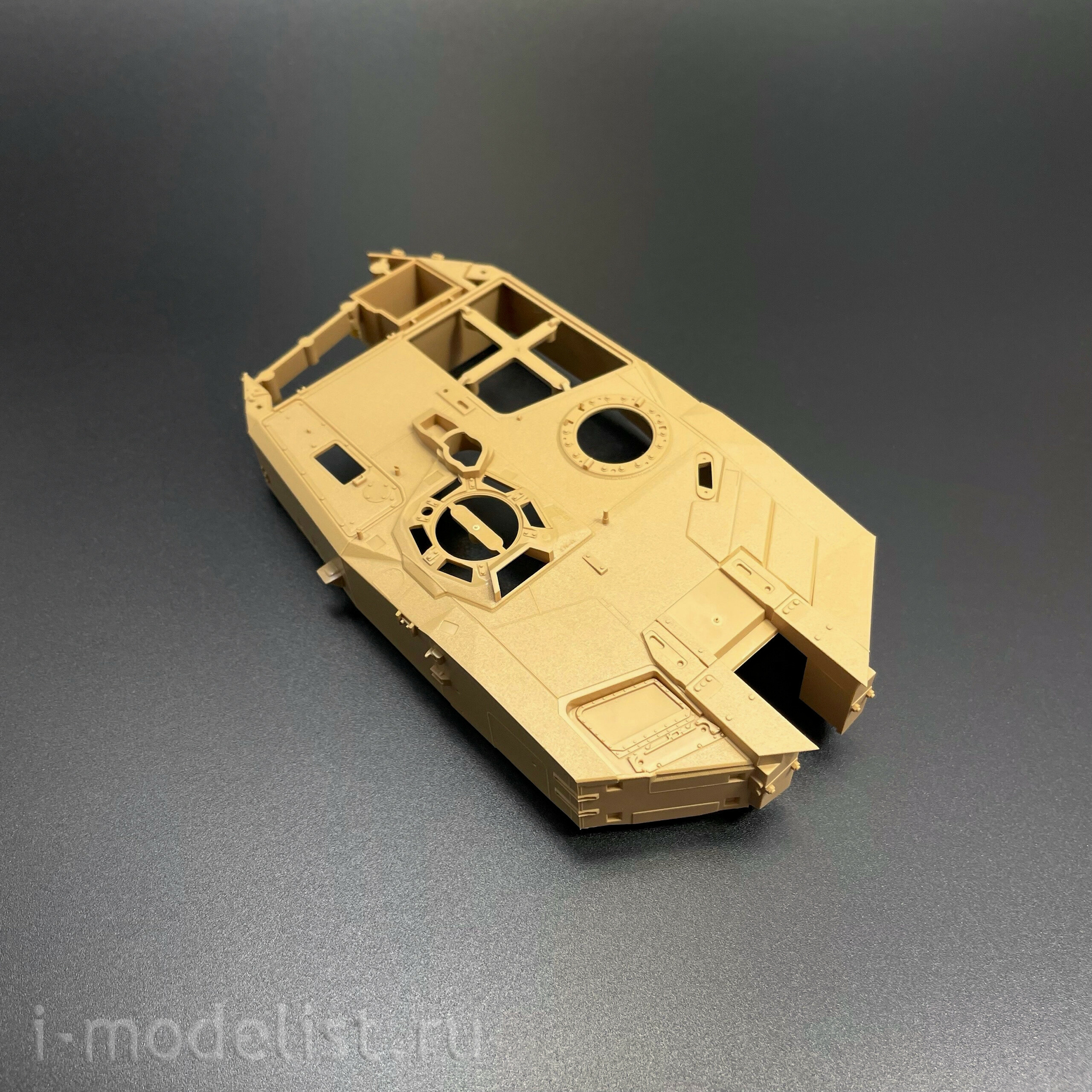 RM-5114 Rye Field Model 1/35 Немецкий танк Leopard 2A6 (Трофейная версия) с катками Т-80