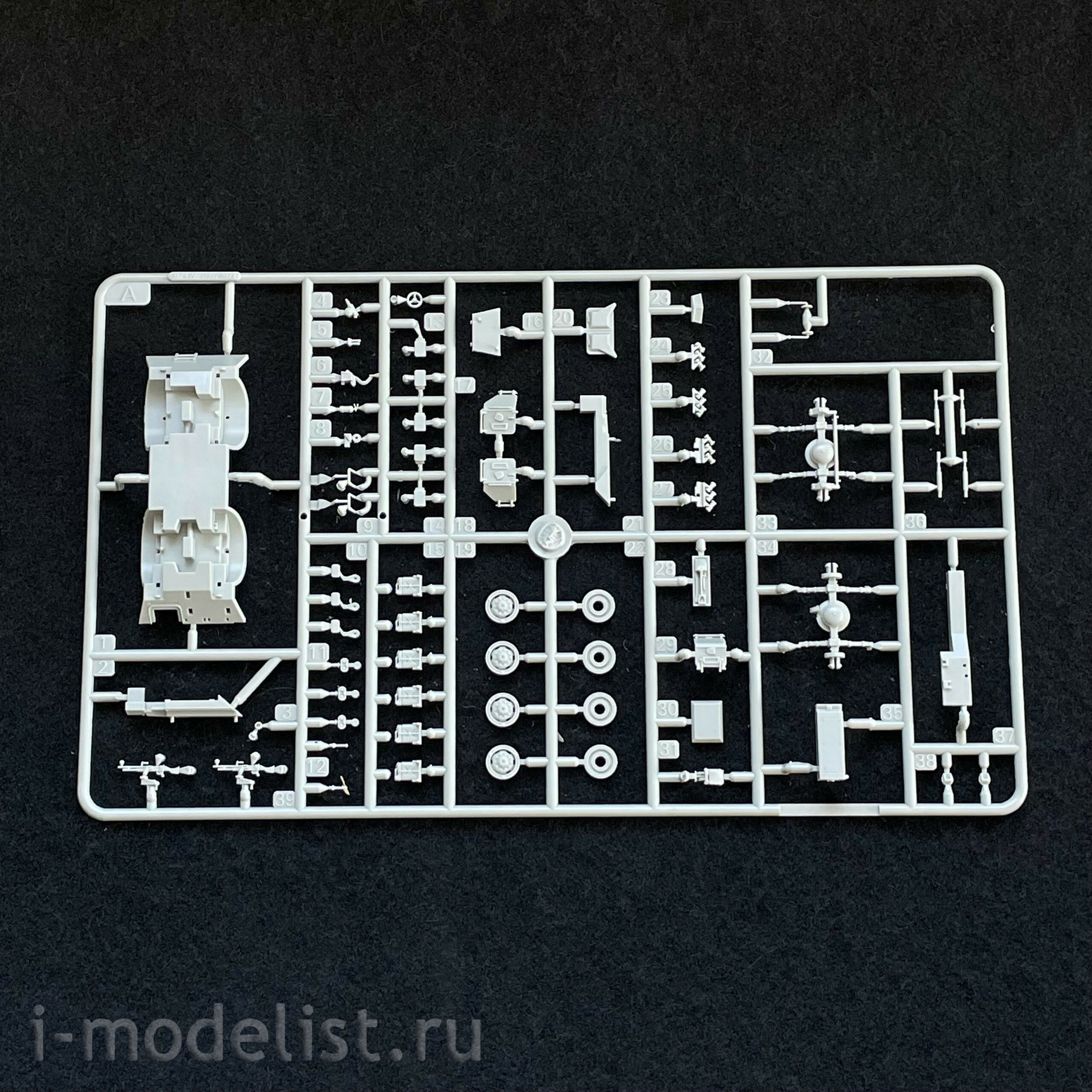 07441 Трубач 1/72 Бронемашина V-150 Commando с 20-мм пушкой