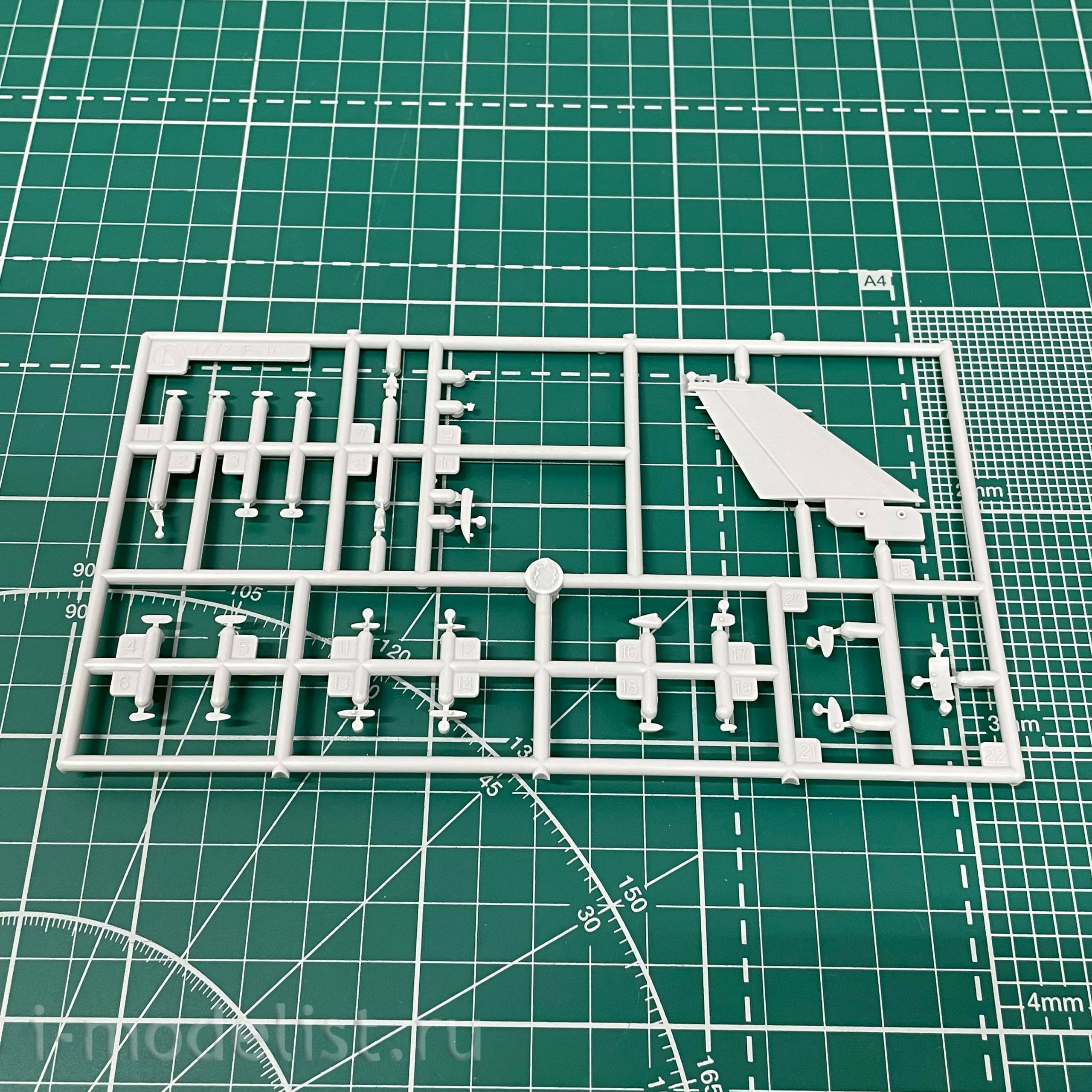 02095 Hasegawa 1/72 F-16BM JSF TEST SUPPORT