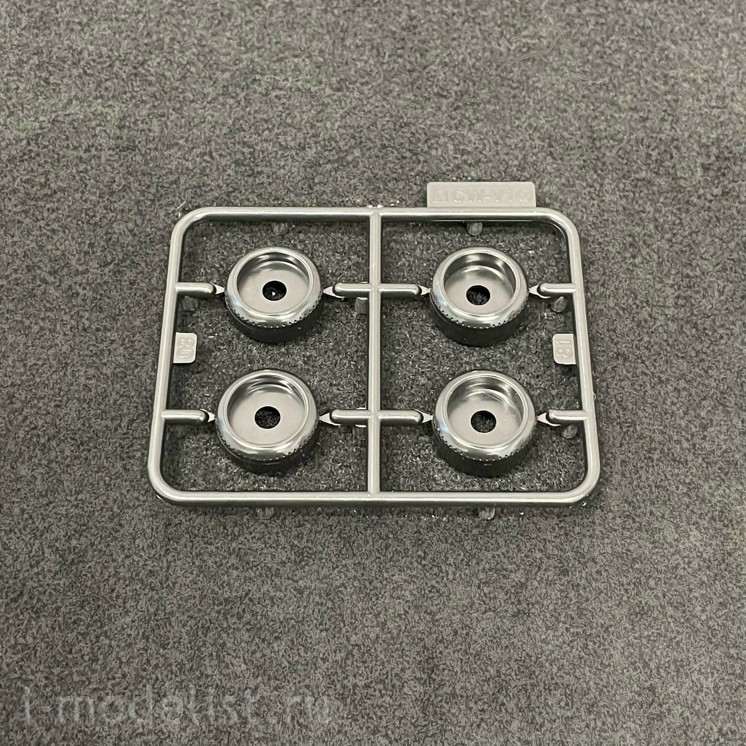06470 Aoshima 1/32 Автомобиль Nissan Skyline 2000 GT-R - Серебро (The Snap Kit)