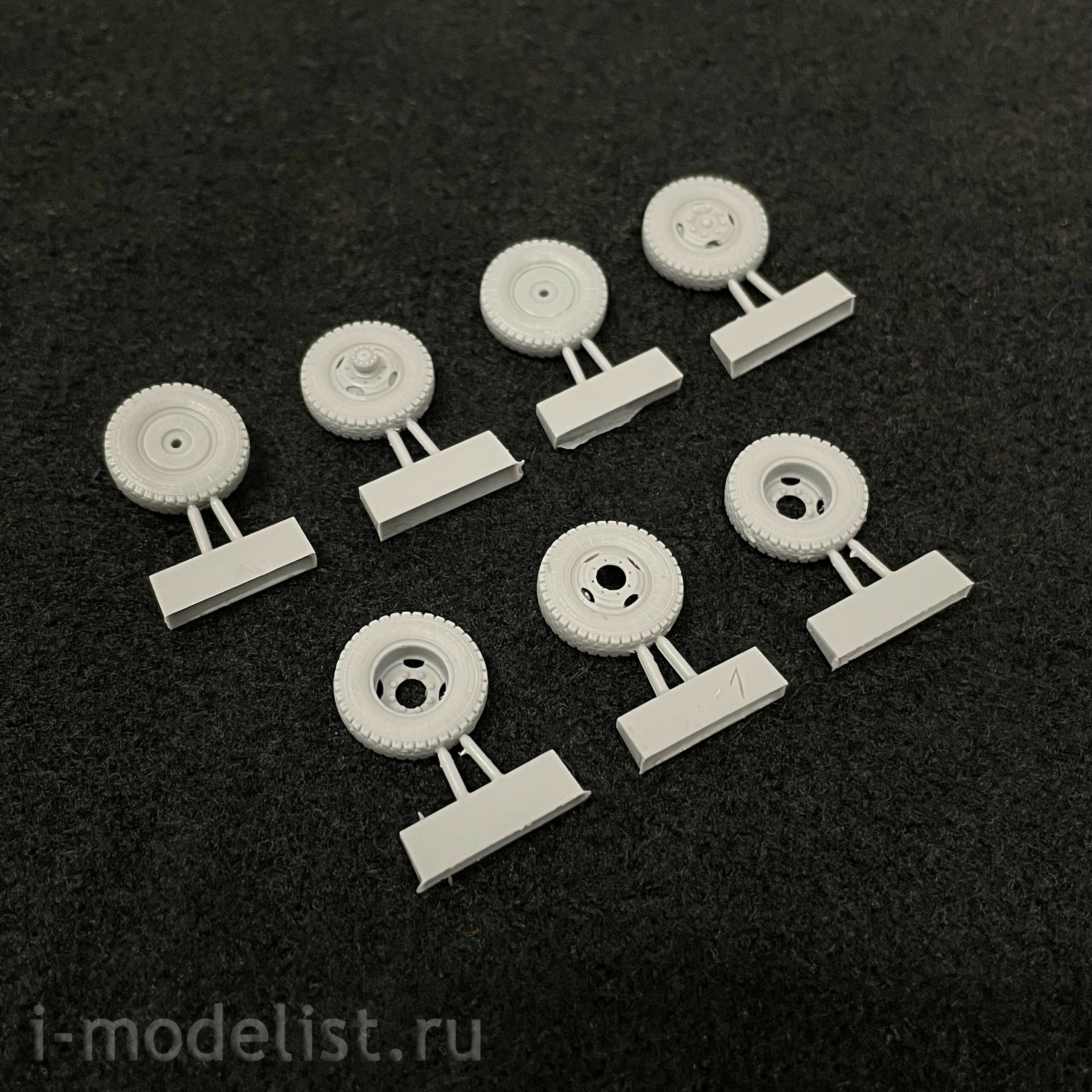 f72169N SG Modelling 1/72 Набор колес для З&Л-130 (И-Н142Б)