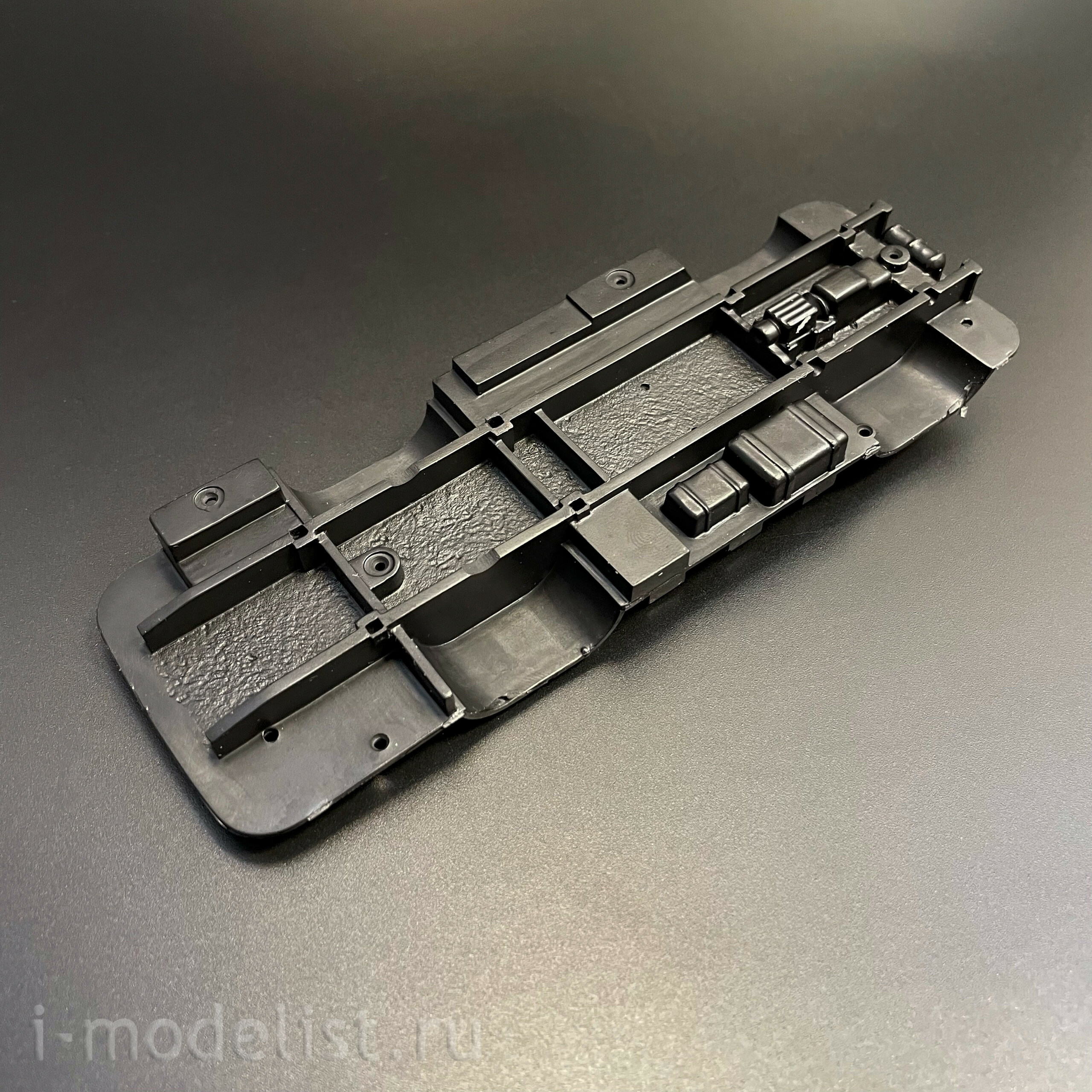 4086AVD AVD Models 1/43 Автобус 672А