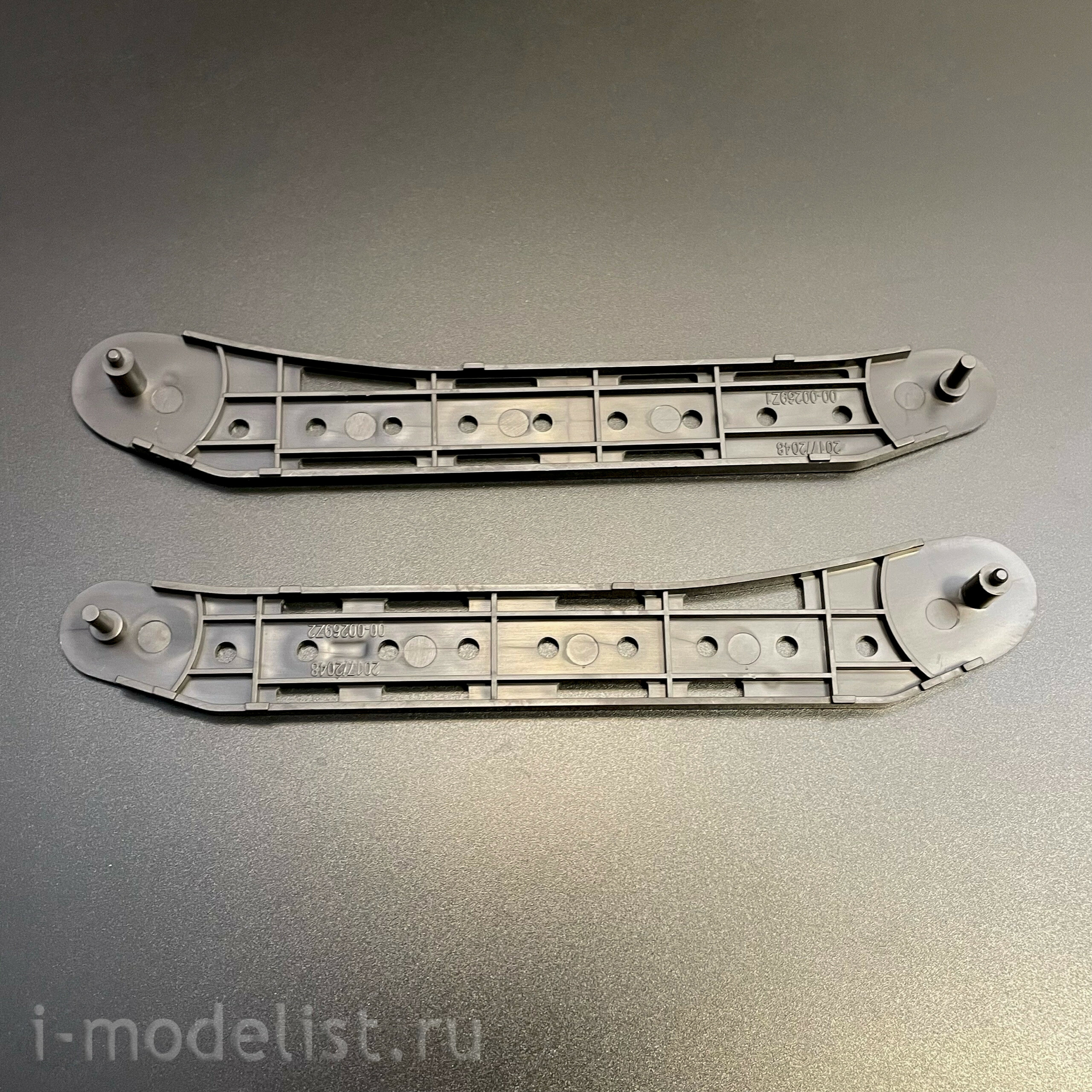 2046 Takom 1/35 Танк King Tiger Sd.Kfz.182 турель Porsche с Zimmerit