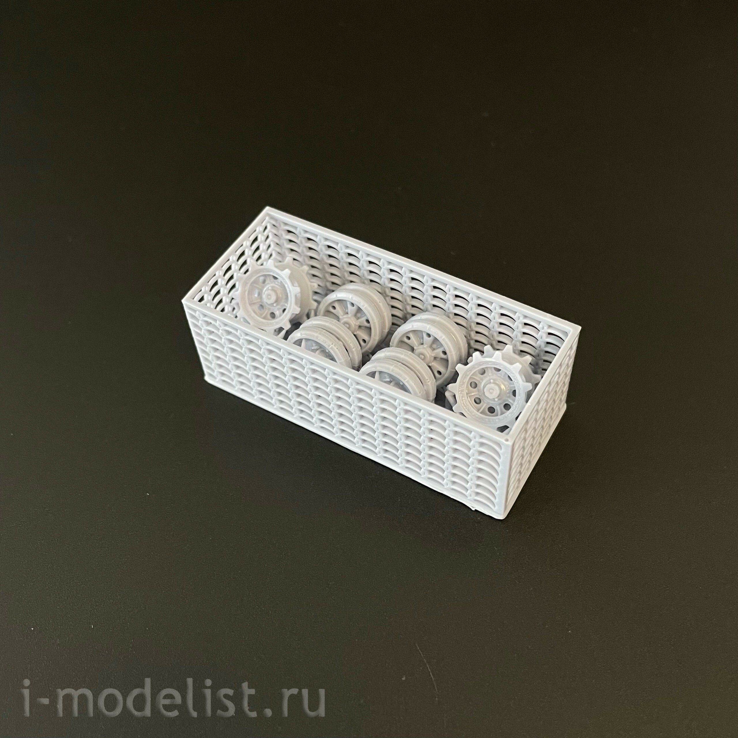 GE35005 GE Models 1/35 Боевая гусеничная плавающая машина БМД-2
