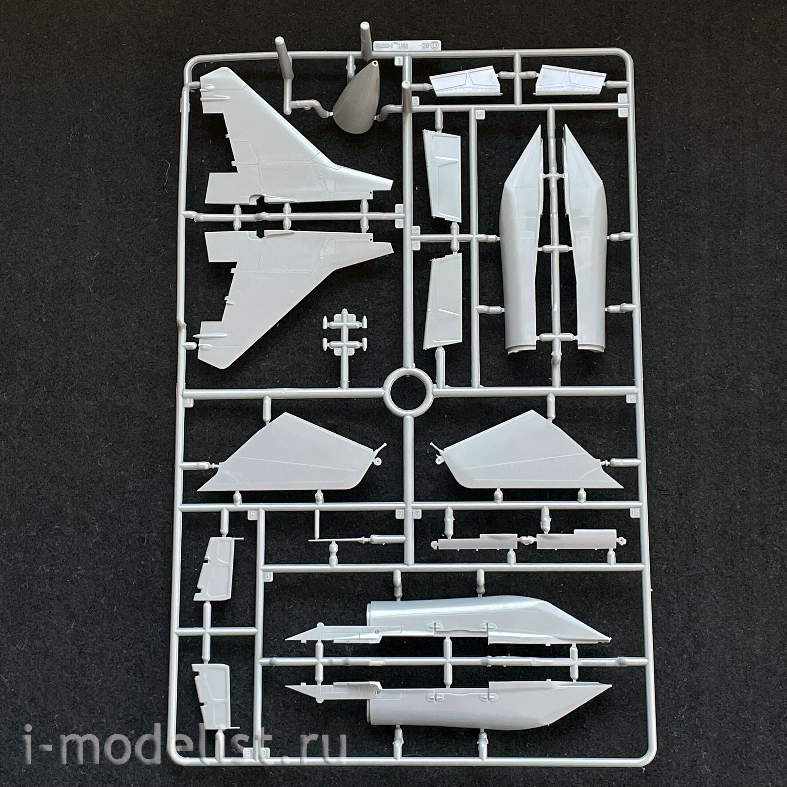 L4813 Great Wall Hobby 1/48 Советский фронтовой истребитель М-29 9-13 Fulcrum C