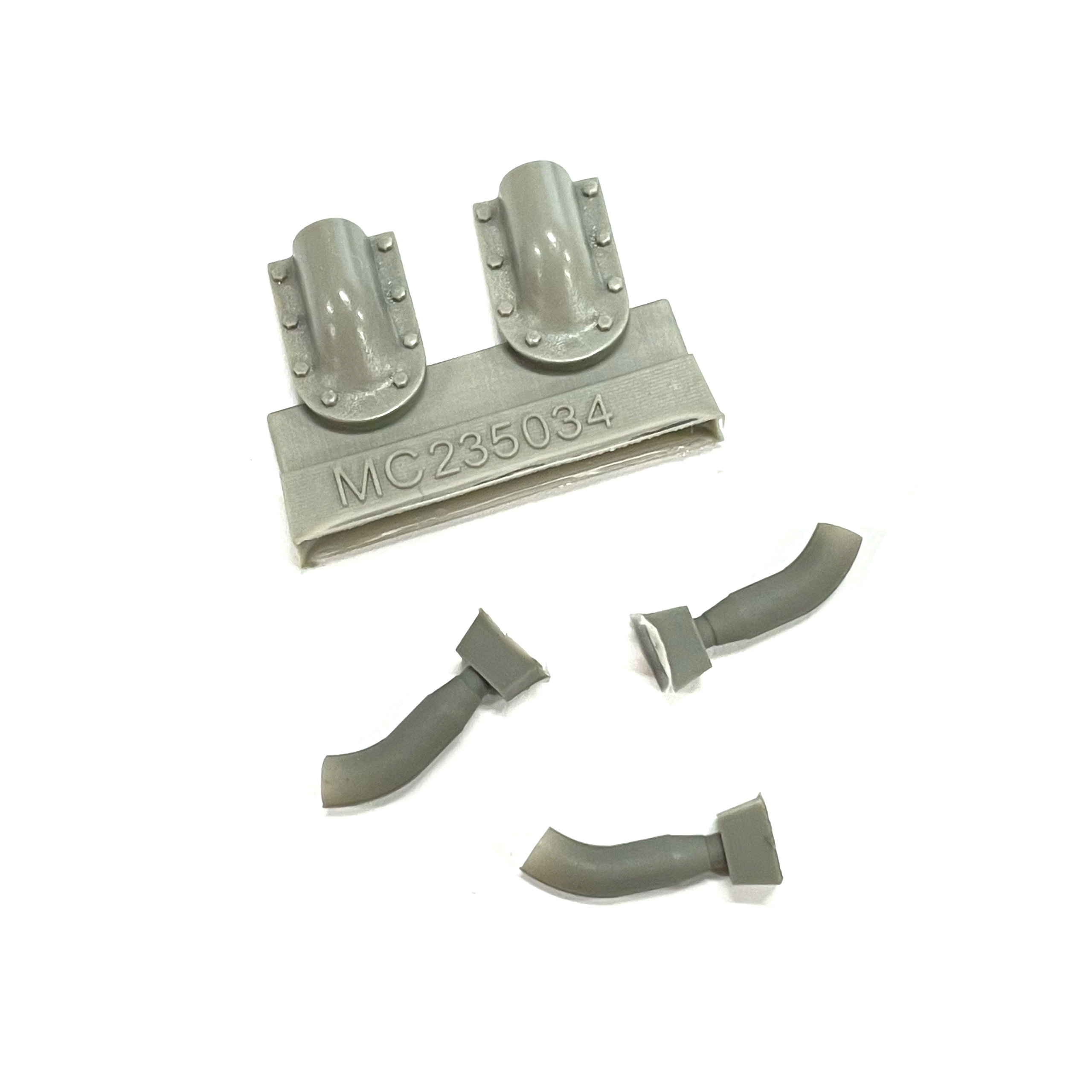 MC235034 MasterClub 1/35 Выхлопные патрубки с бронировками для тип 34, Су-  тип 5 с проточками под болты
