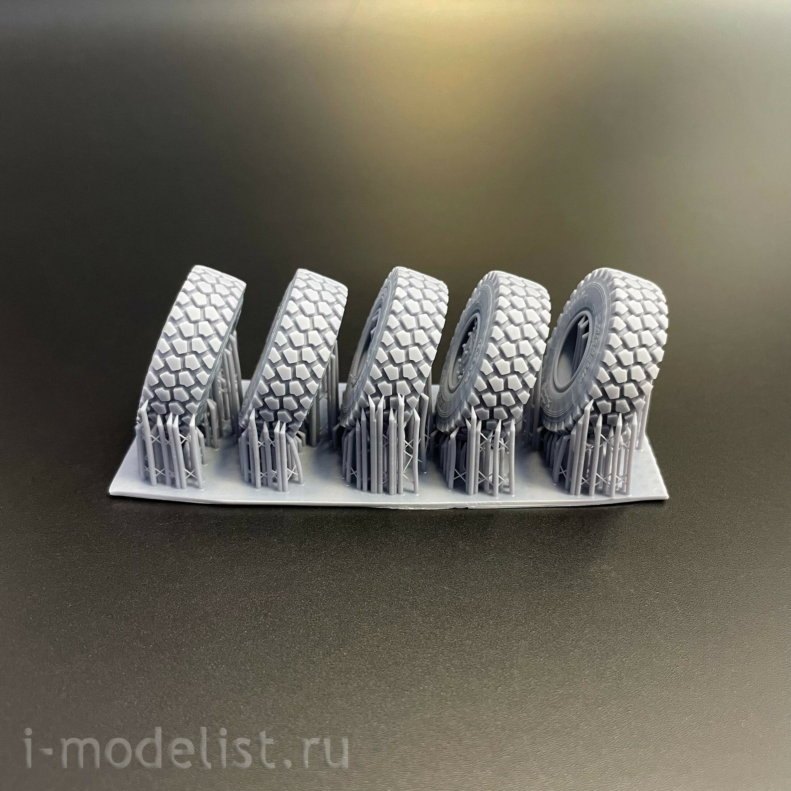 TL35030 GE Models 1/35 Колёса Козак-2 с просадкой