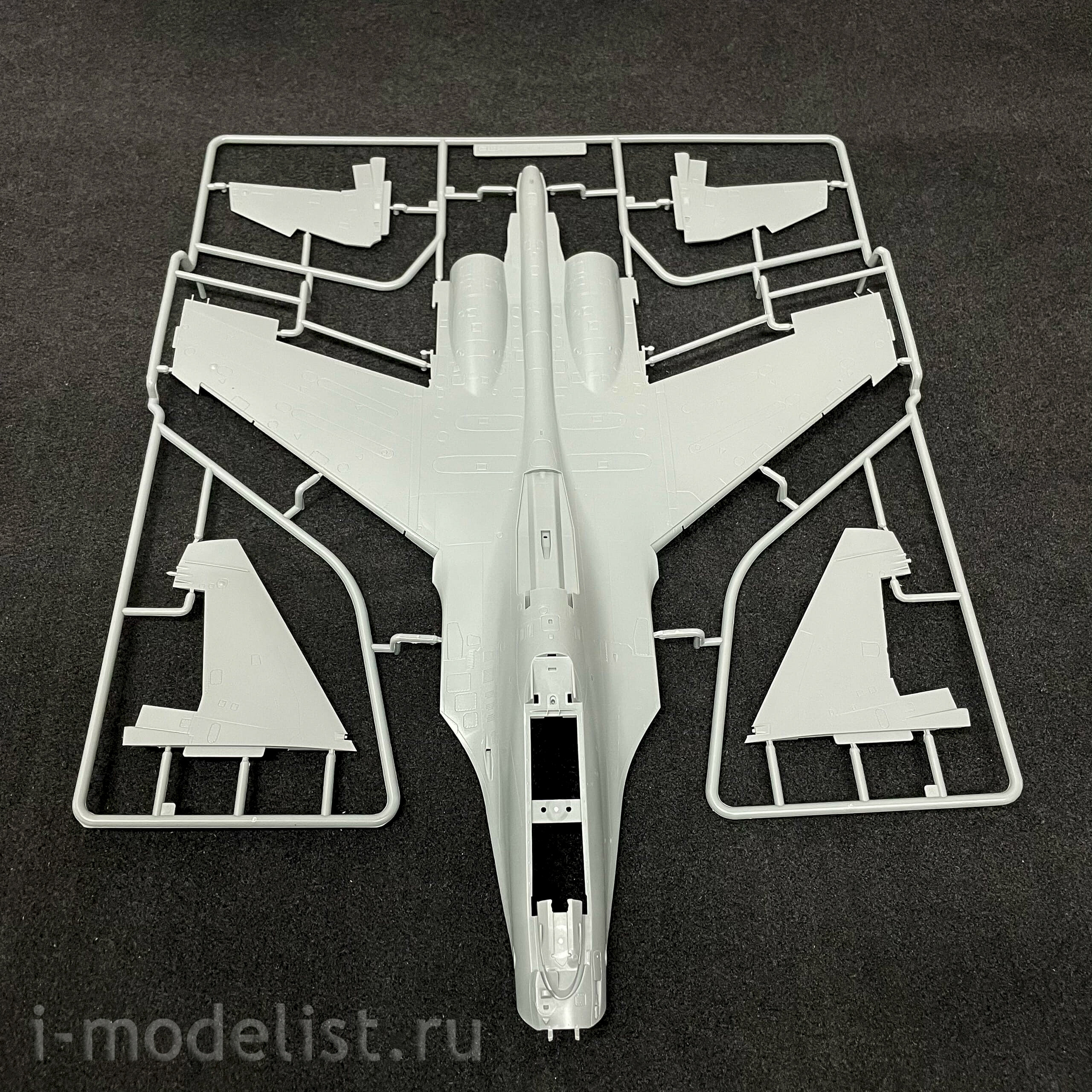 L4830 Great Wall Hobby 1/48 Истребитель C-30SM 