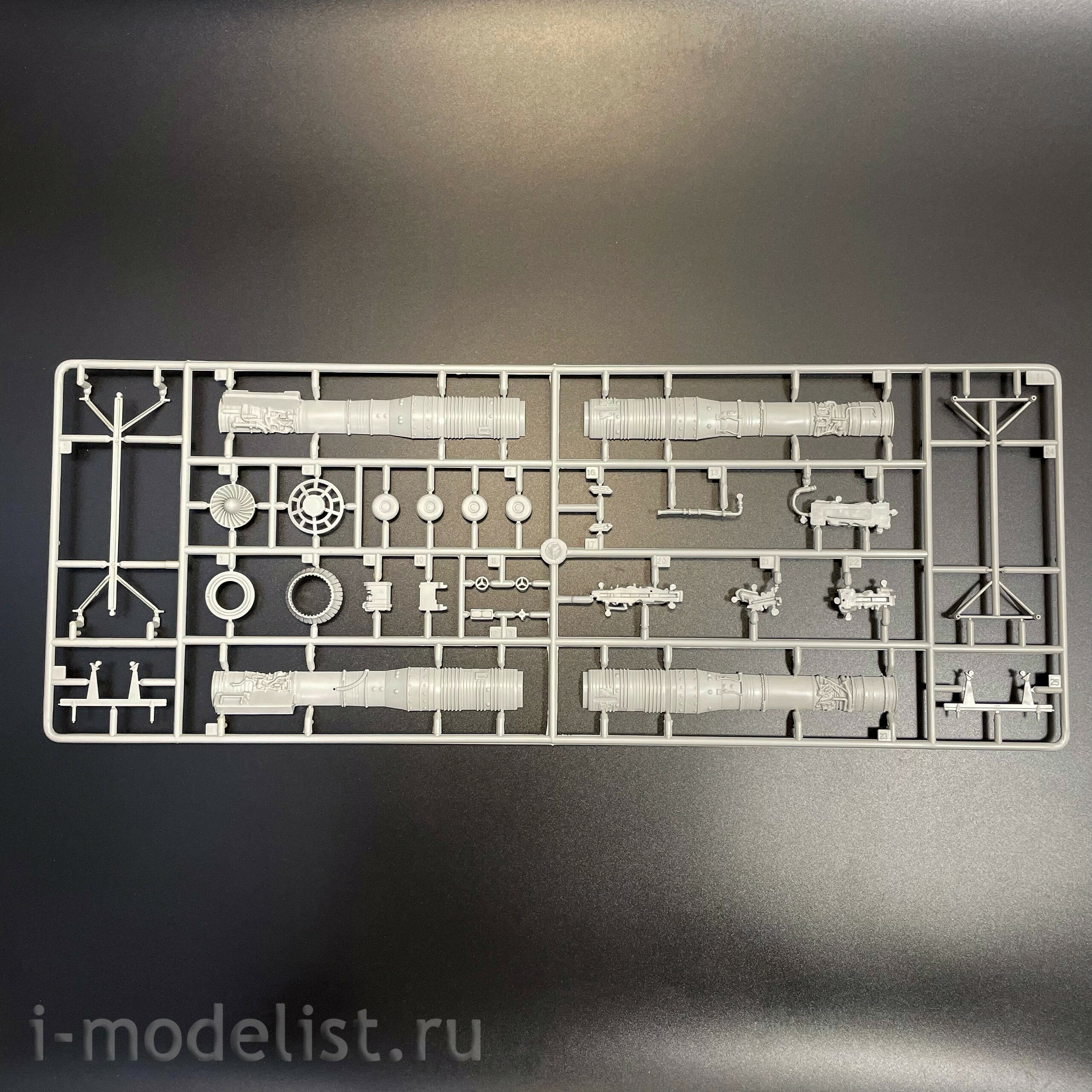 02217 Трубач 1/32 Китайский истребитель F-7EB