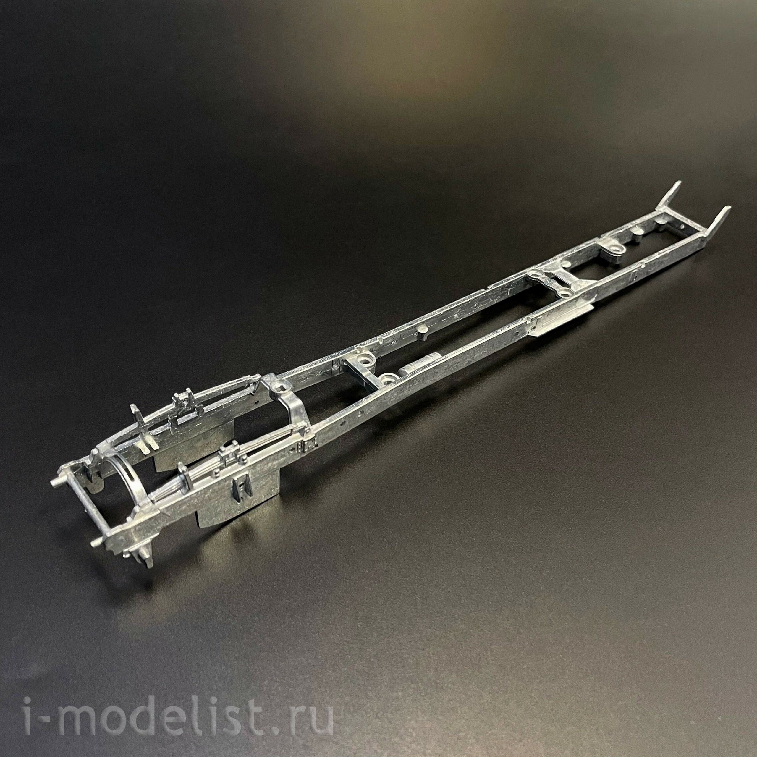 1656AVD AVD Models 1/43 Бецема АЦ/АТЗ-16 (KAMAZ-65207-87)