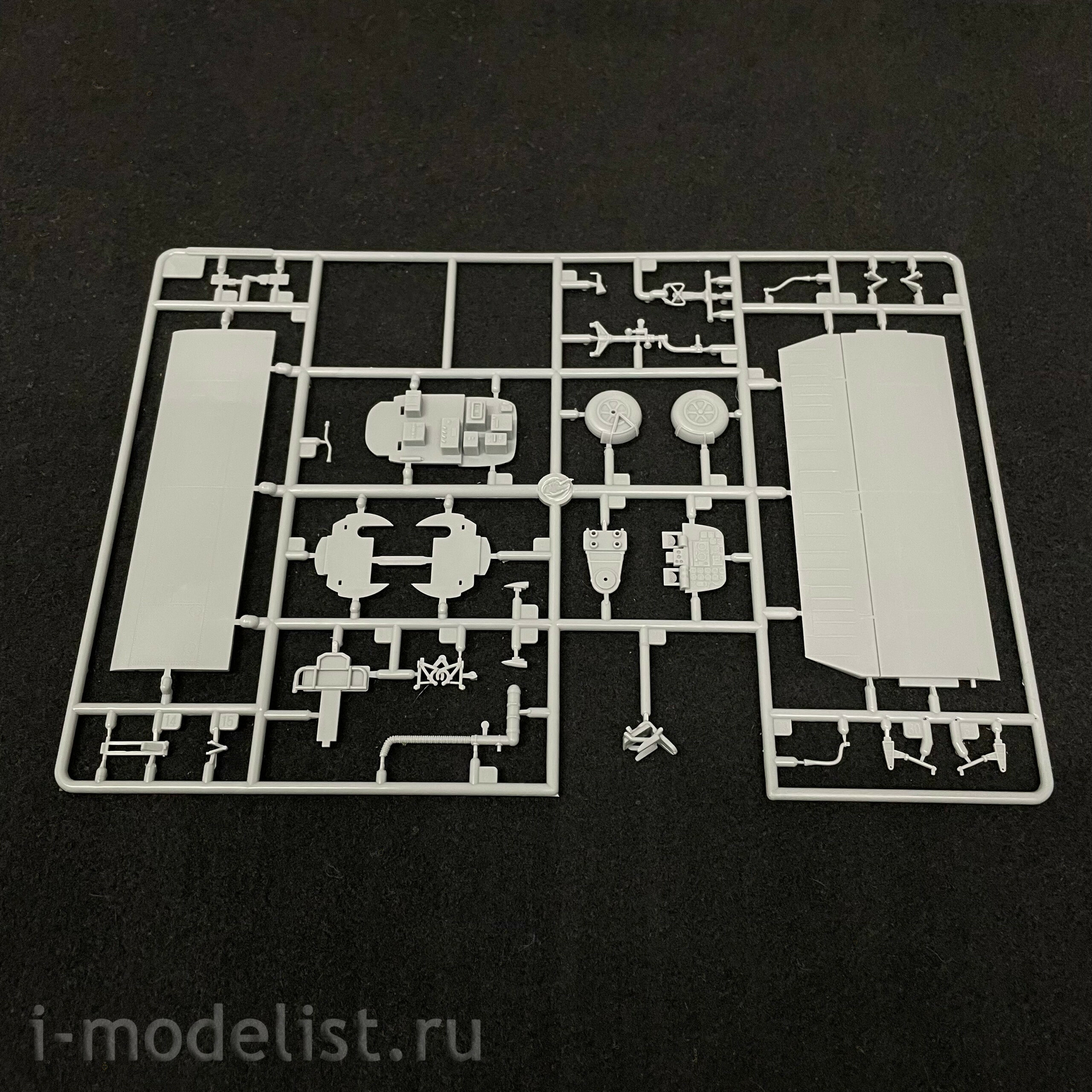 81730 HobbyBoss 1/48 Американский тяжелый ночной истребитель P-61A Black Widow