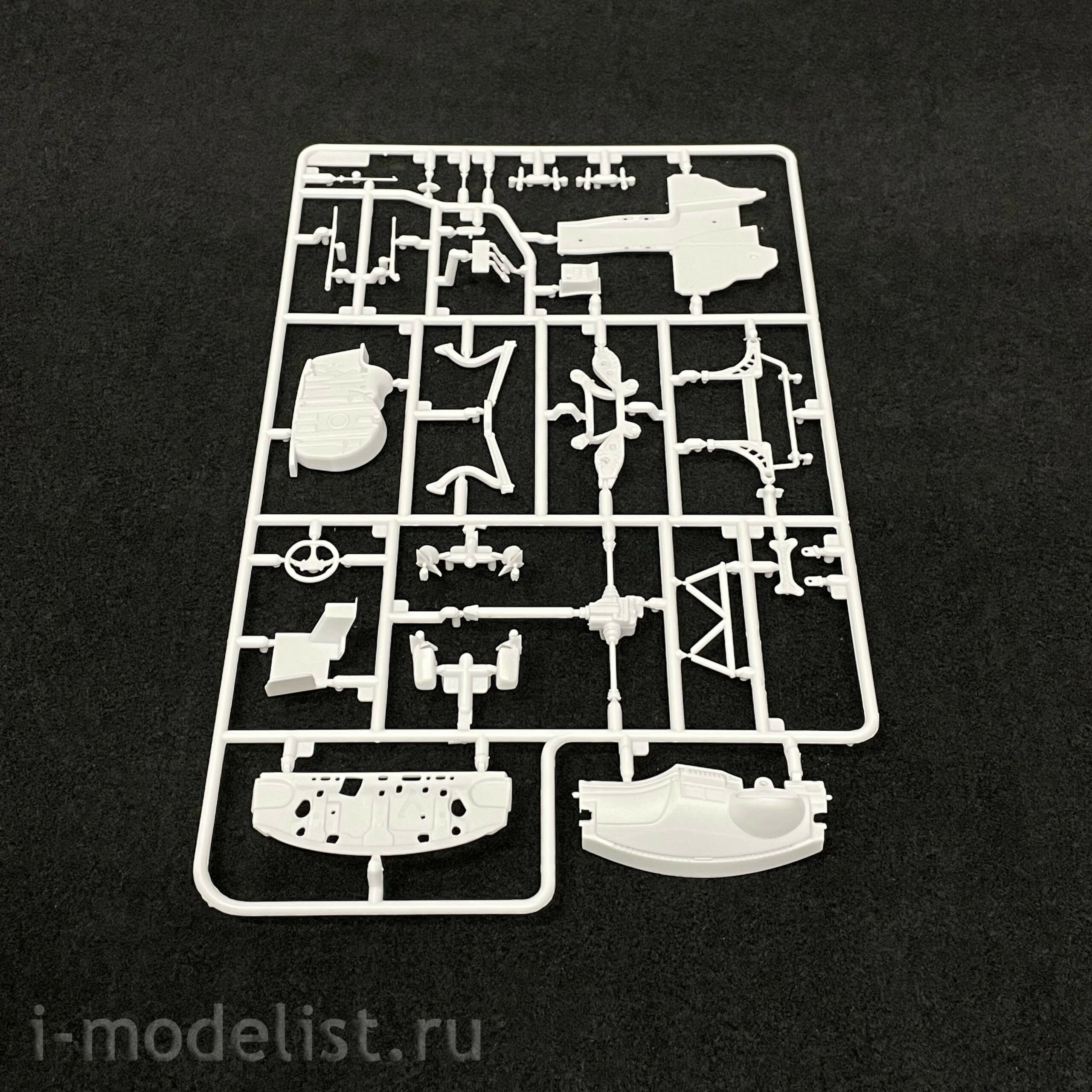 PN24033 NuNu 1/24 Автомобиль BMW 320i E46