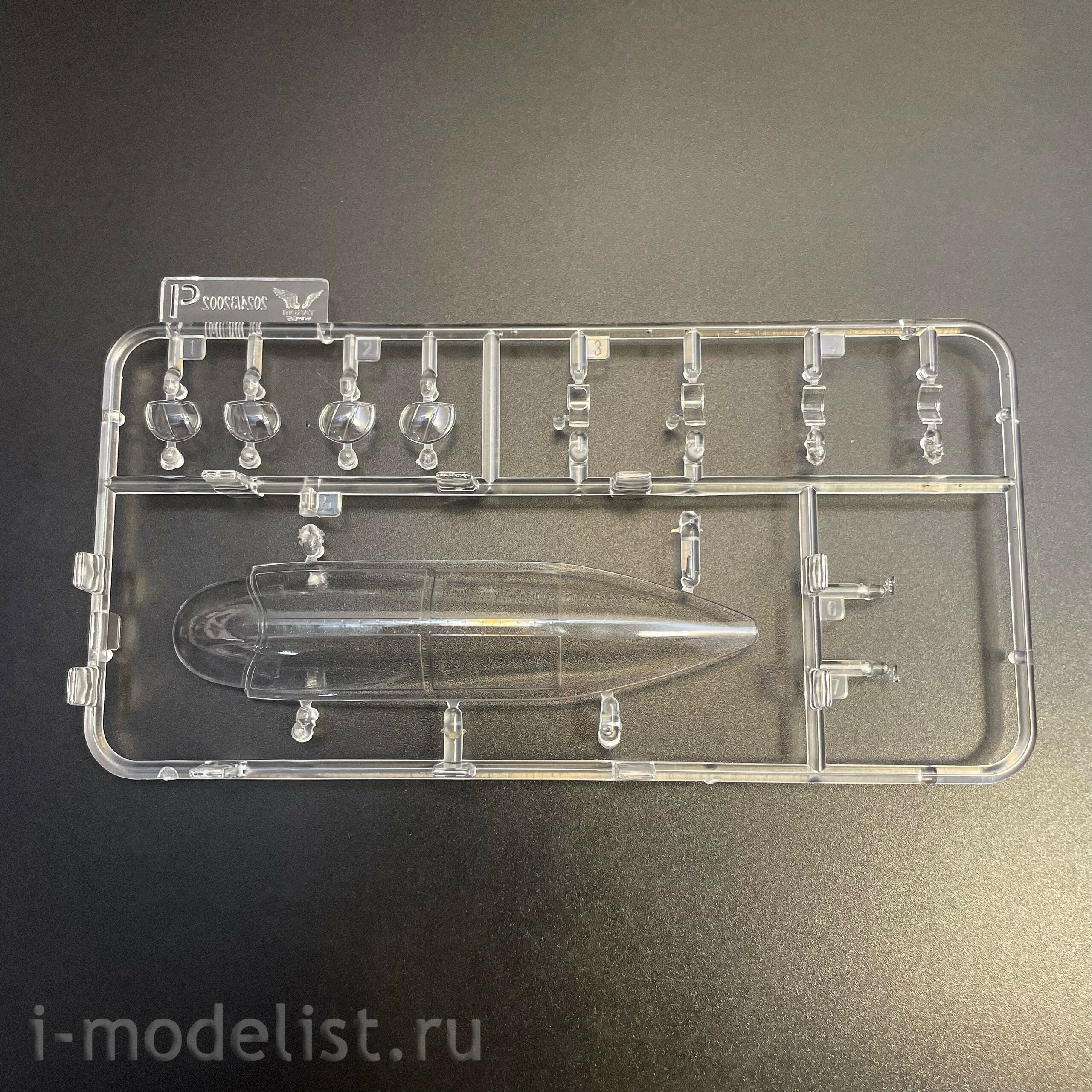 32001W Takom 1/32 Ho 229 BOX 2: Ho229A + Ho229B + фигура пилота Ho229 в 1/16 масштабе
