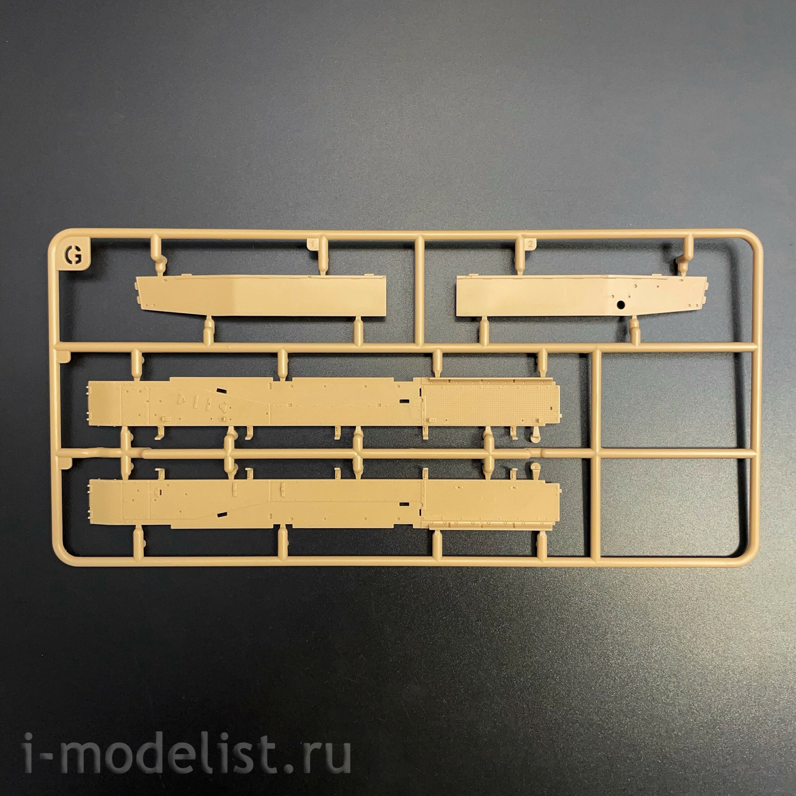 RM-5127 Rye Field Model 1/35 Sd.Kfz.161/1 Panzerkampfwagen IV Ausf.H поздний (с двигателем и рабочими траками)