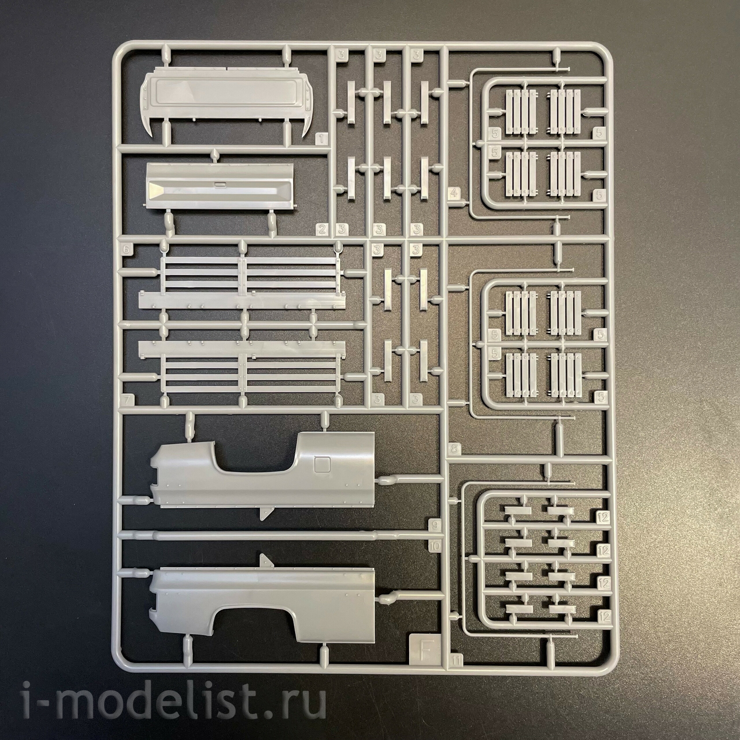 AK35030 AK Interactive 1/35 Бронетранспортер M1008 / M1008 Troop Carrier