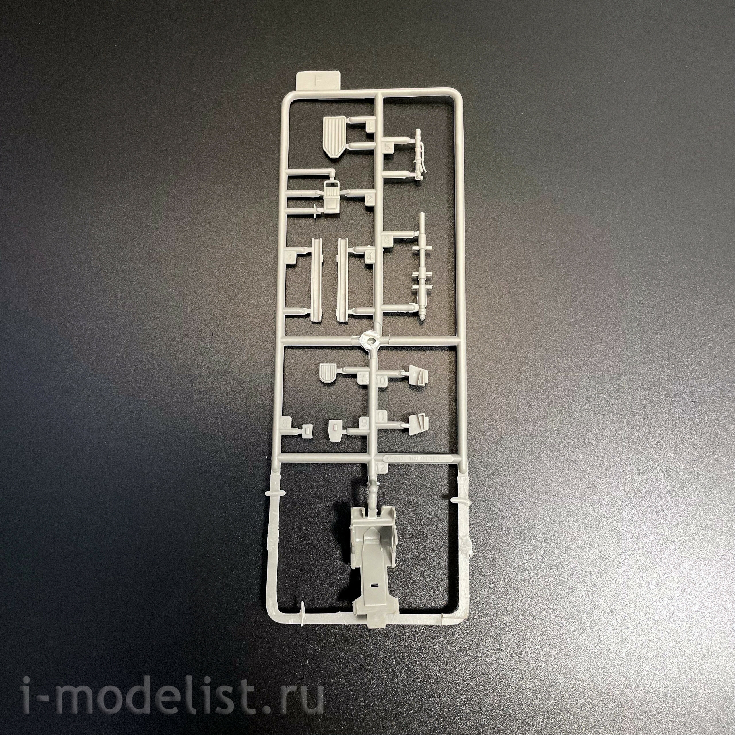 02207 Трубач 1/32 Советский истребитель М-19С Farmer C