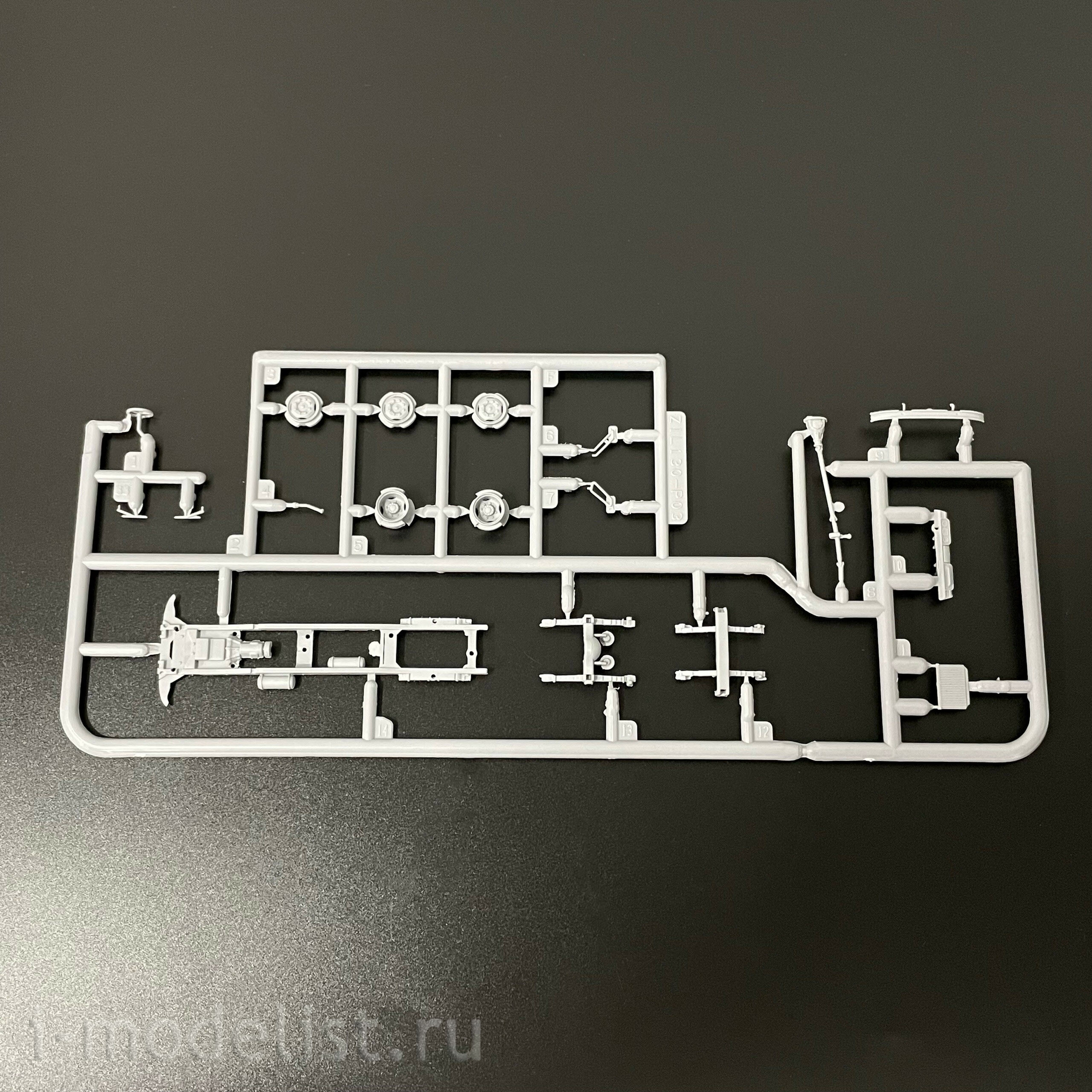 7201AVD AVD Models 1/72 ЗИЛ-130 бортовой