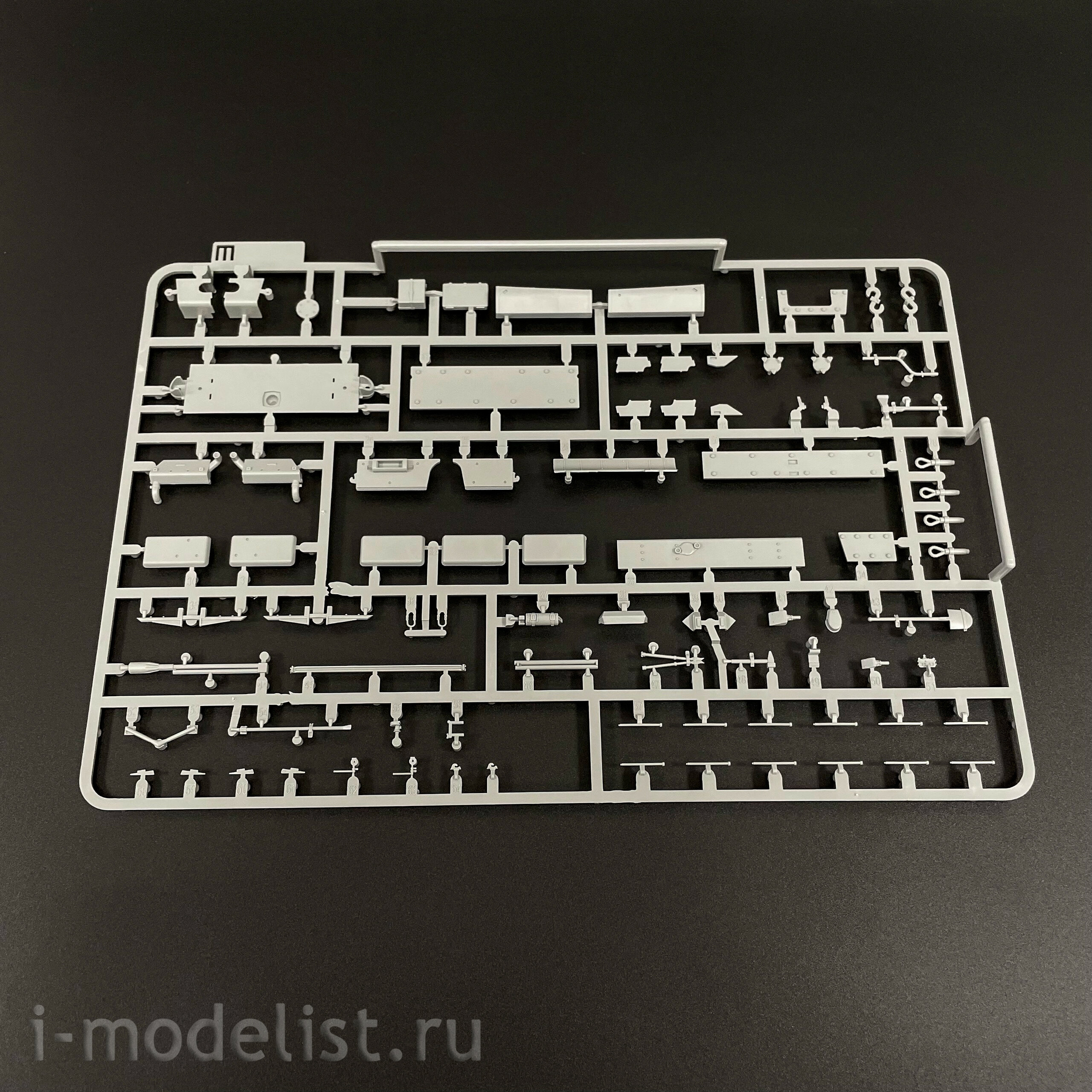 8015 Takom 1/35 StuG III Ausf. F Поздний выпуск с 7.5cm L/48