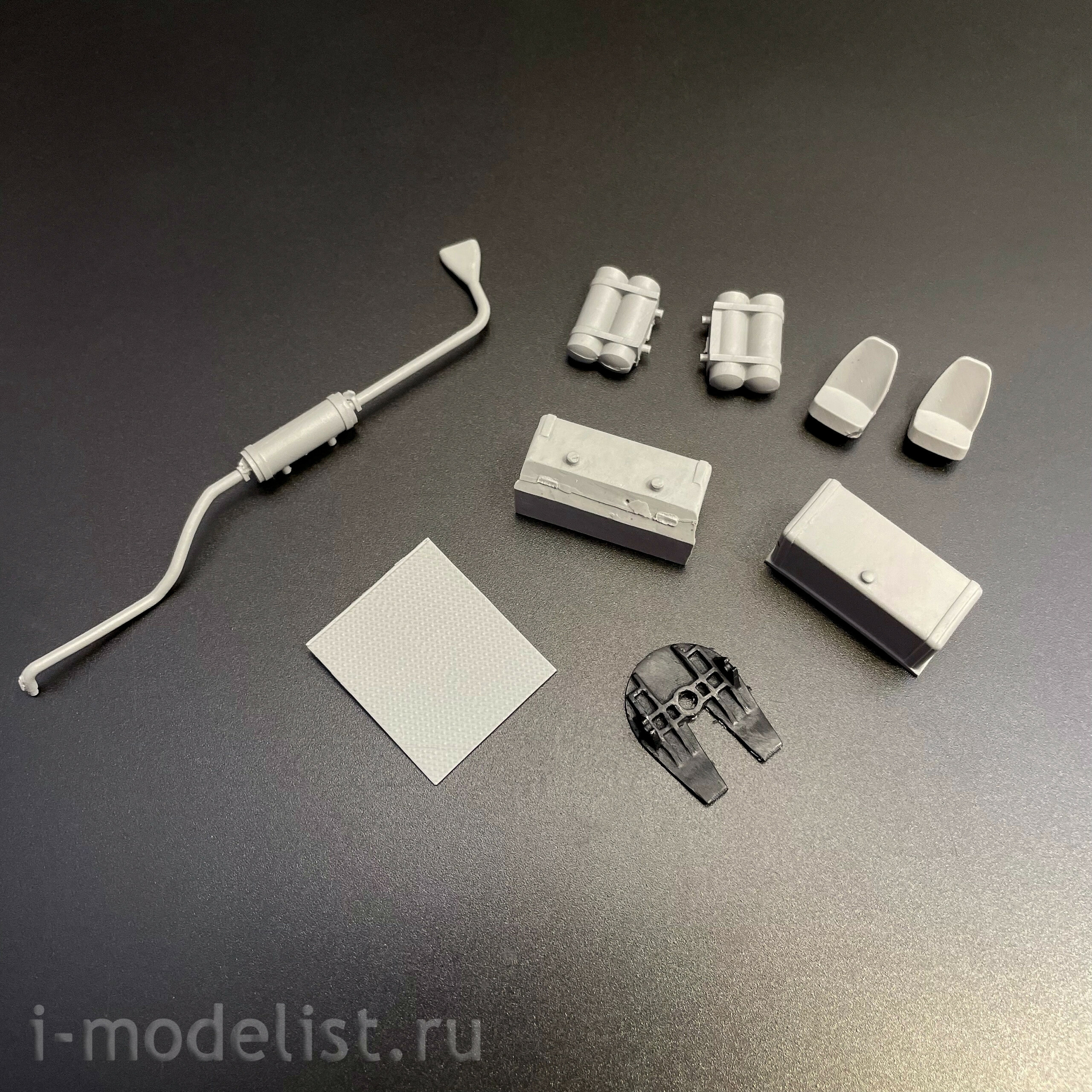 1561AVD AVD Models 1/43 Седельный тягач Ikarus-620