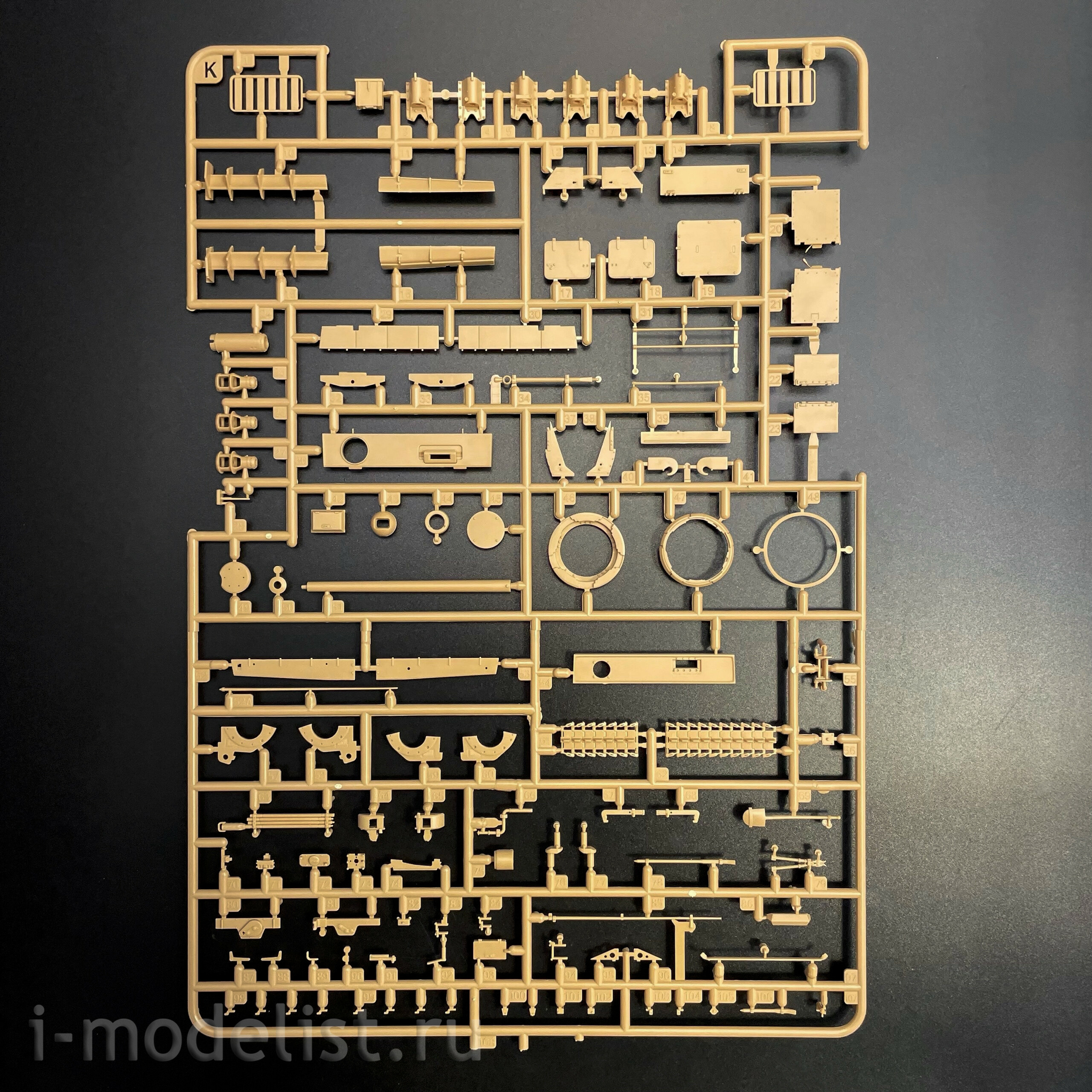 RM-5127 Rye Field Model 1/35 Sd.Kfz.161/1 Panzerkampfwagen IV Ausf.H поздний (с двигателем и рабочими траками)