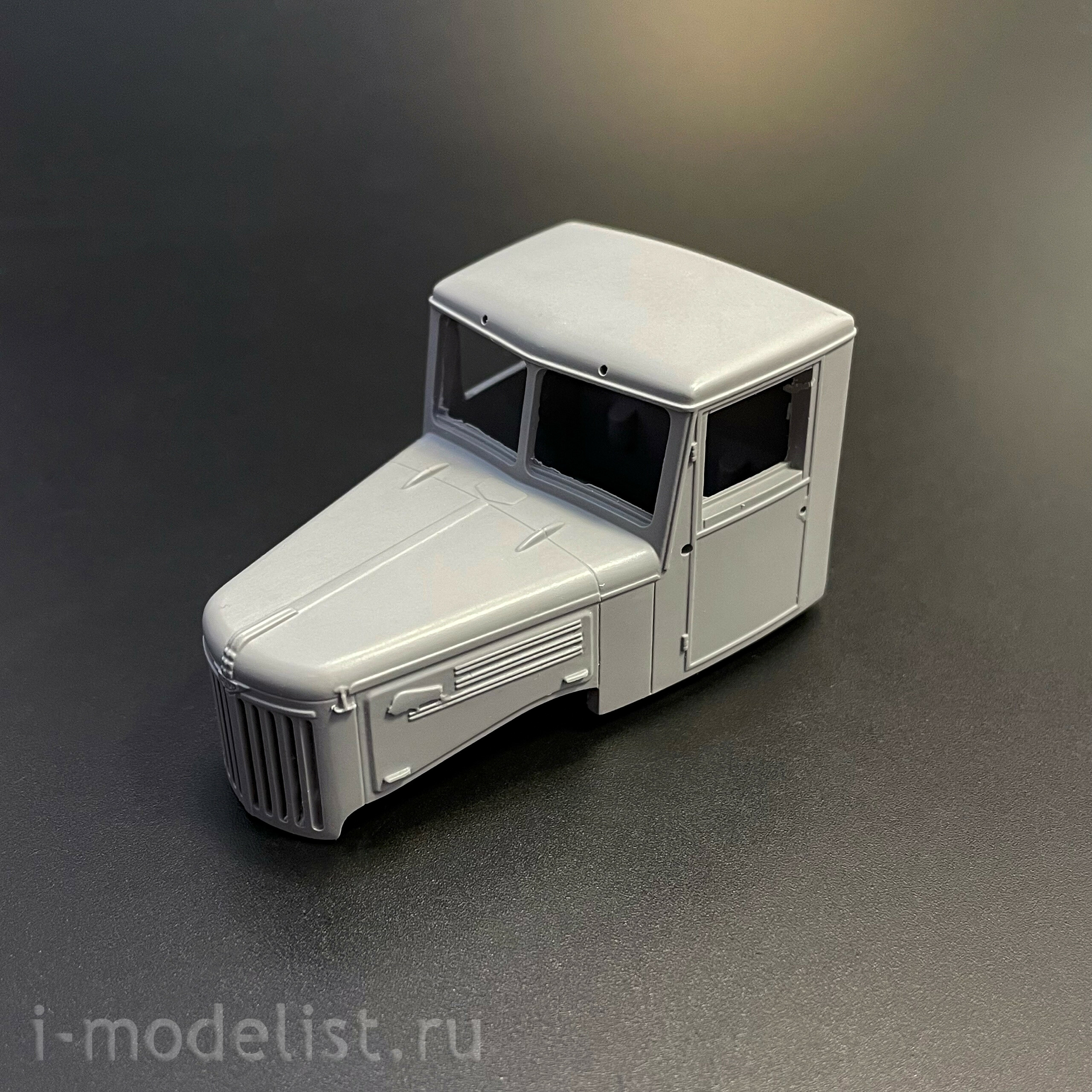1674AVD AVD Models 1/43 Цементовоз на шасси МАЗ-205