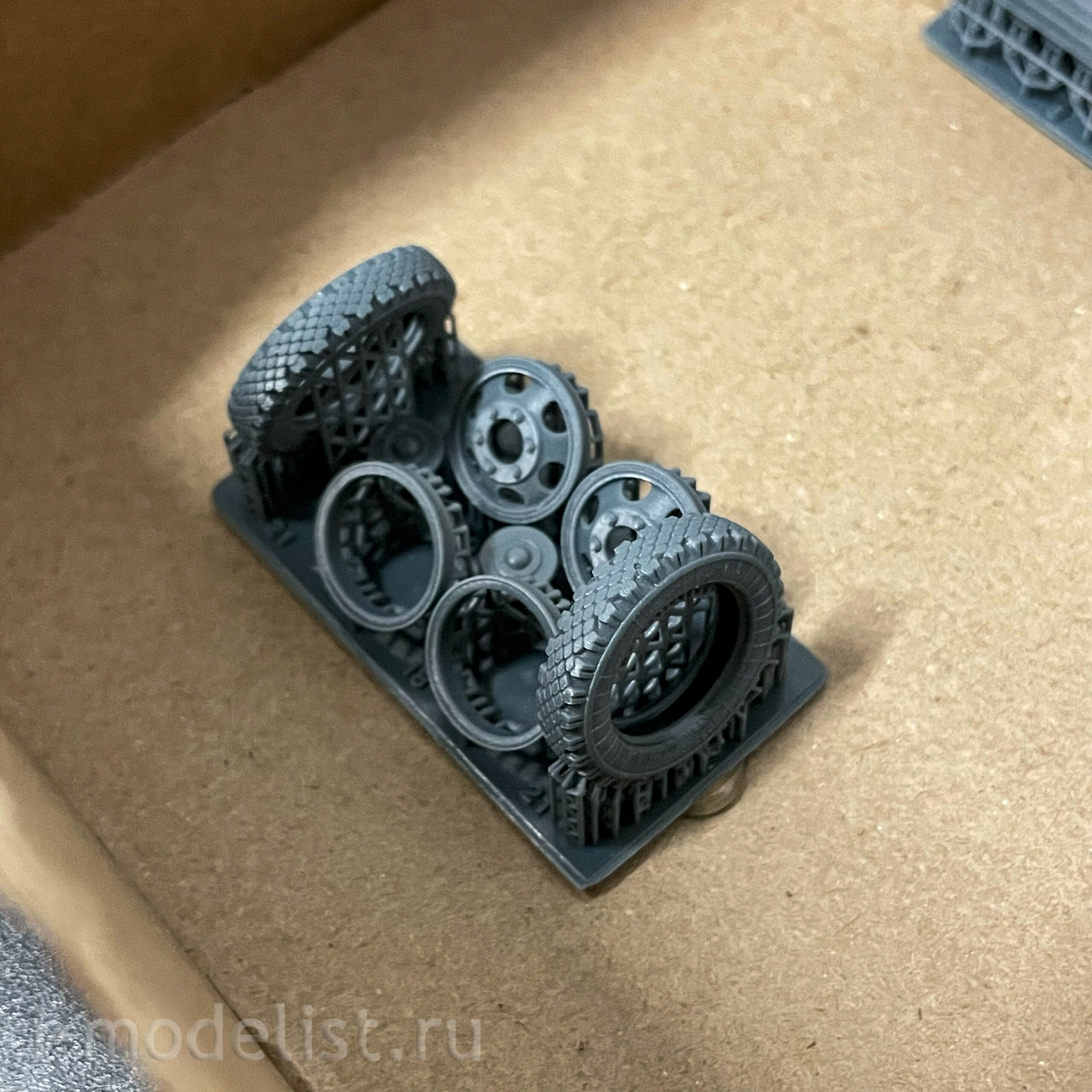 ММ43015 Моя модель 1/43 АЦПТ-0,9 автоцистерна пищевая 