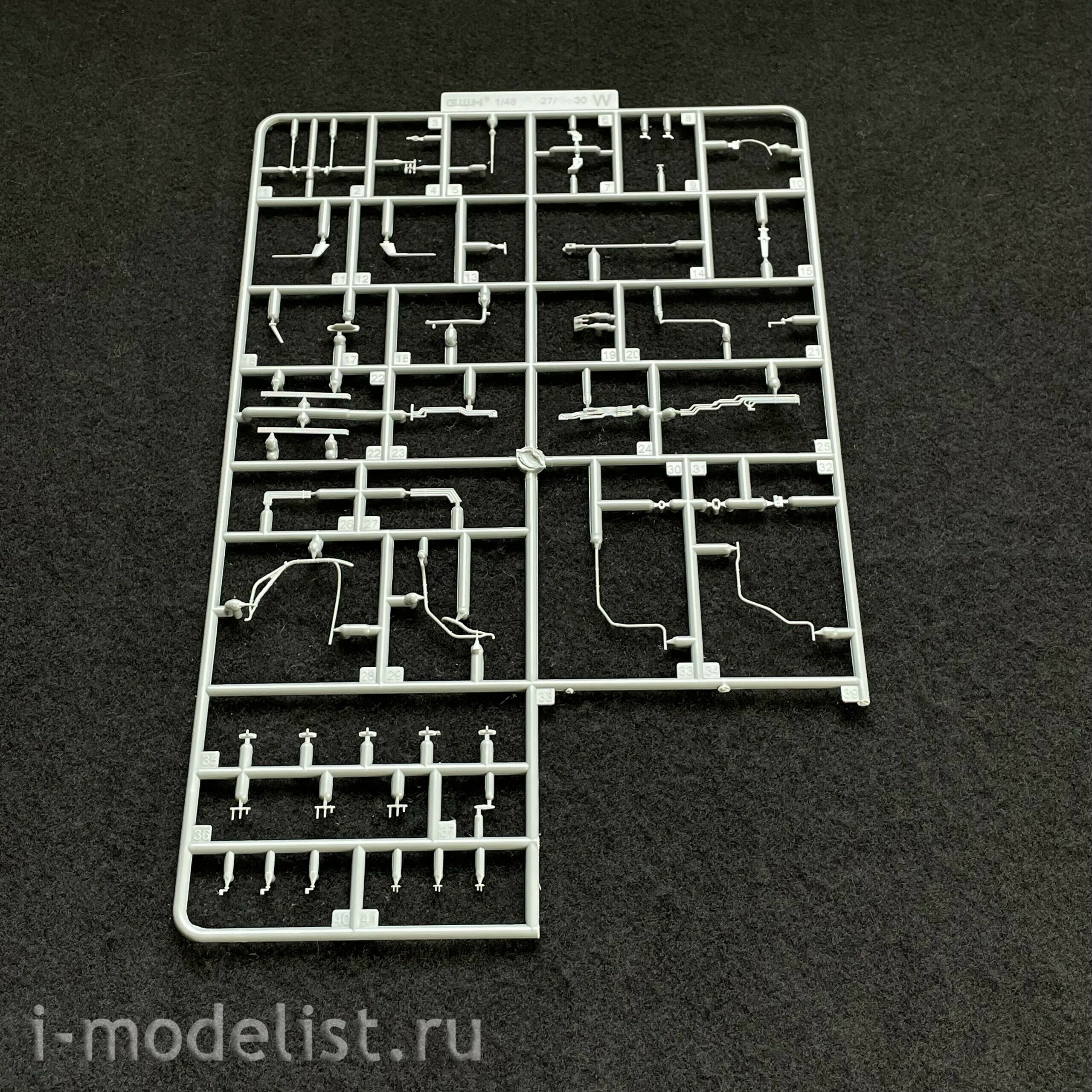 L4826 Great Wall Hobby 1/48 Истребитель серии 30MКi 