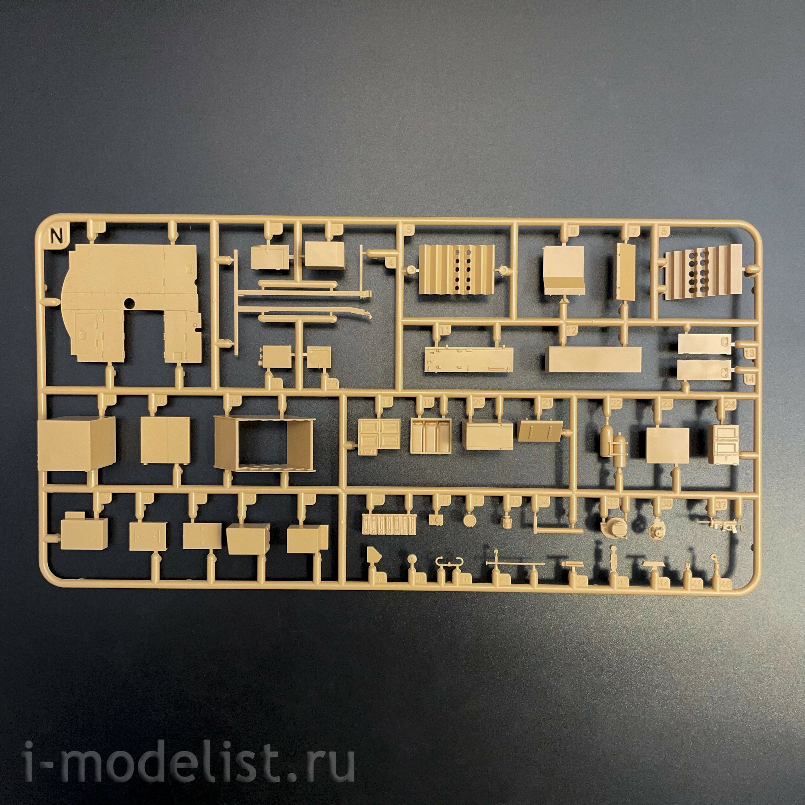 RM-5136 Rye Field Model 1/35 Танк M4A3 Sherman 76W VVSS поздний (UPGRADE-версия с полным интерьером)