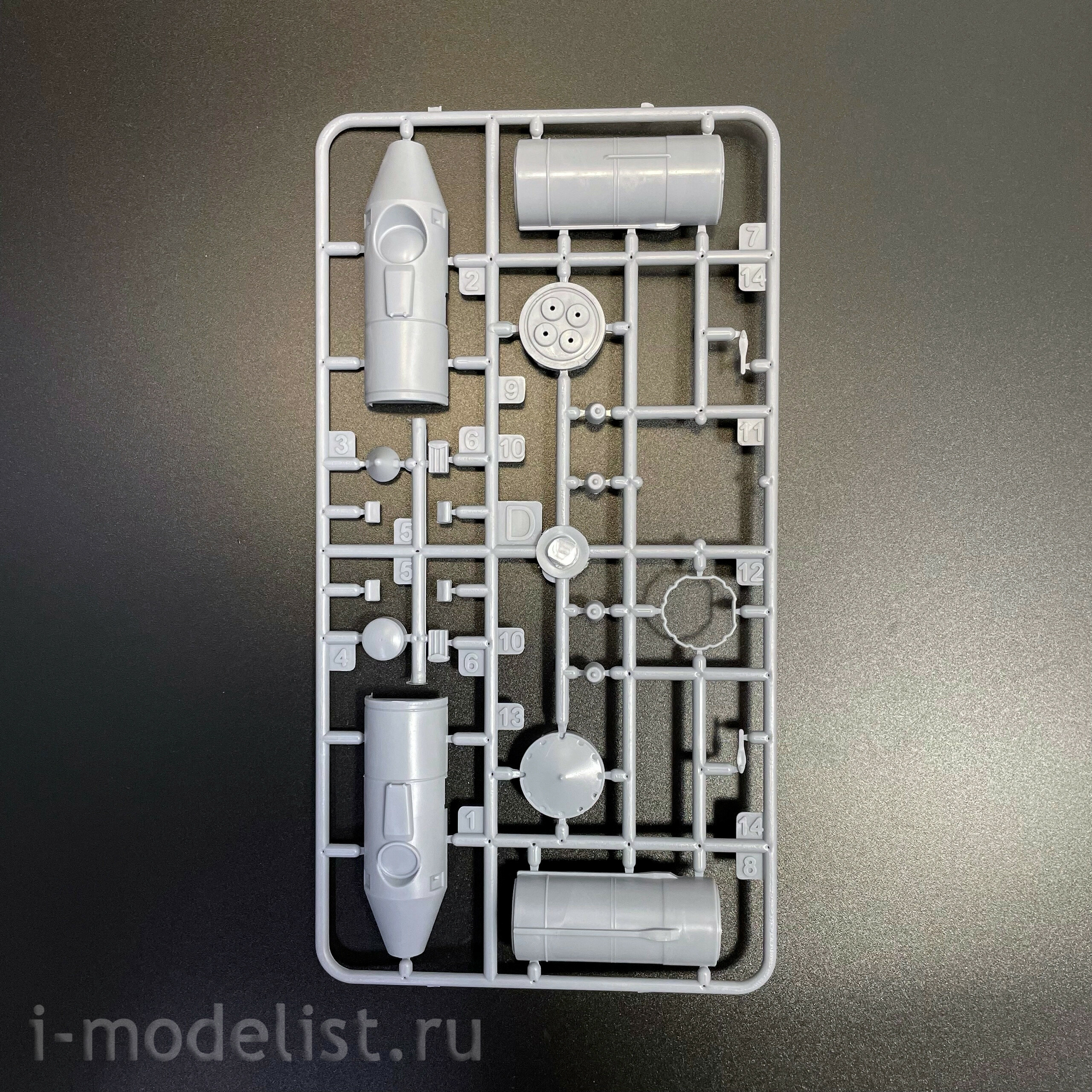 ЕЕ144301 Восточный экспресс 1/144 Ракета-носитель 