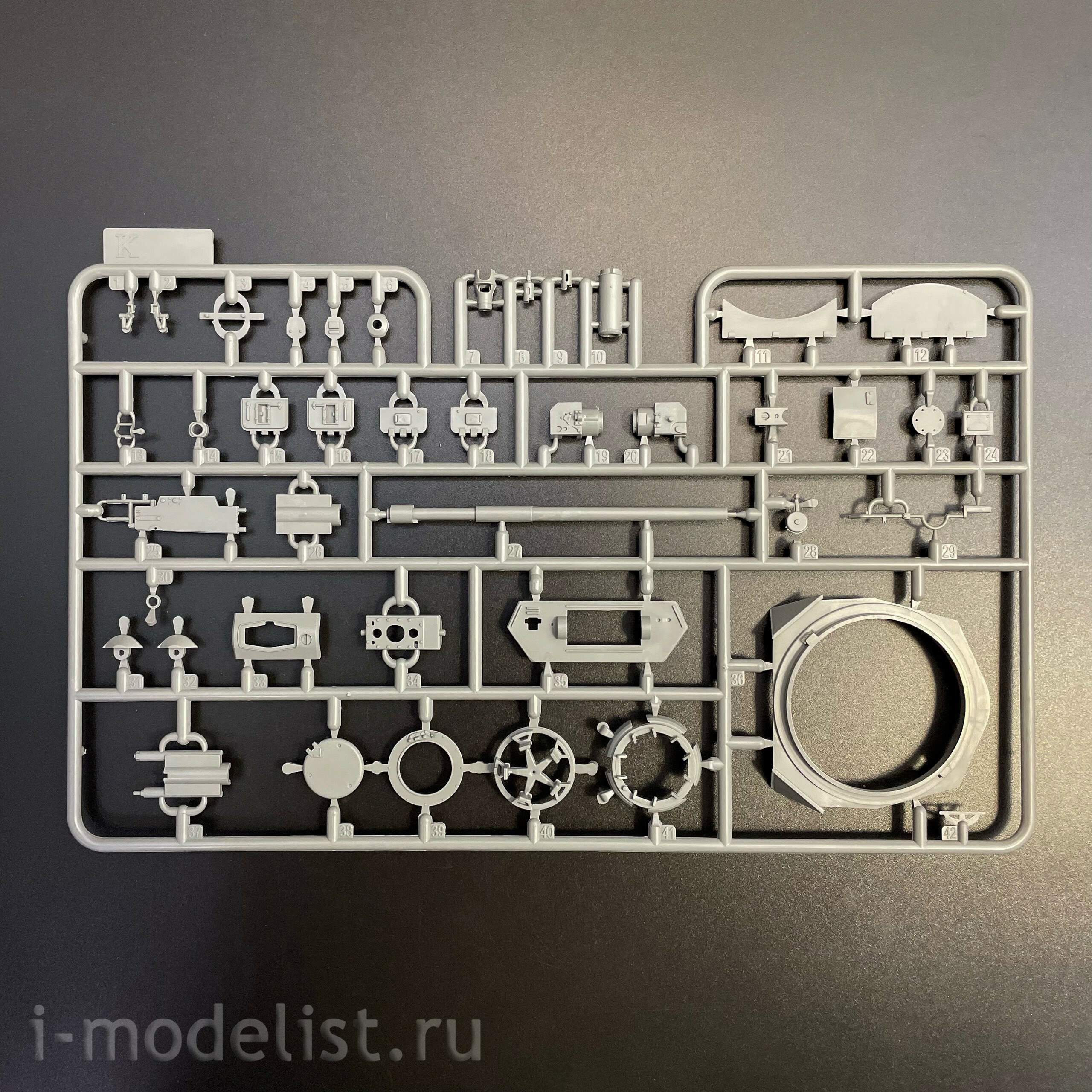 BT-050 Border Model 1/35 Немецкий танк Pz.Kpfw.IV Ausf.H Late