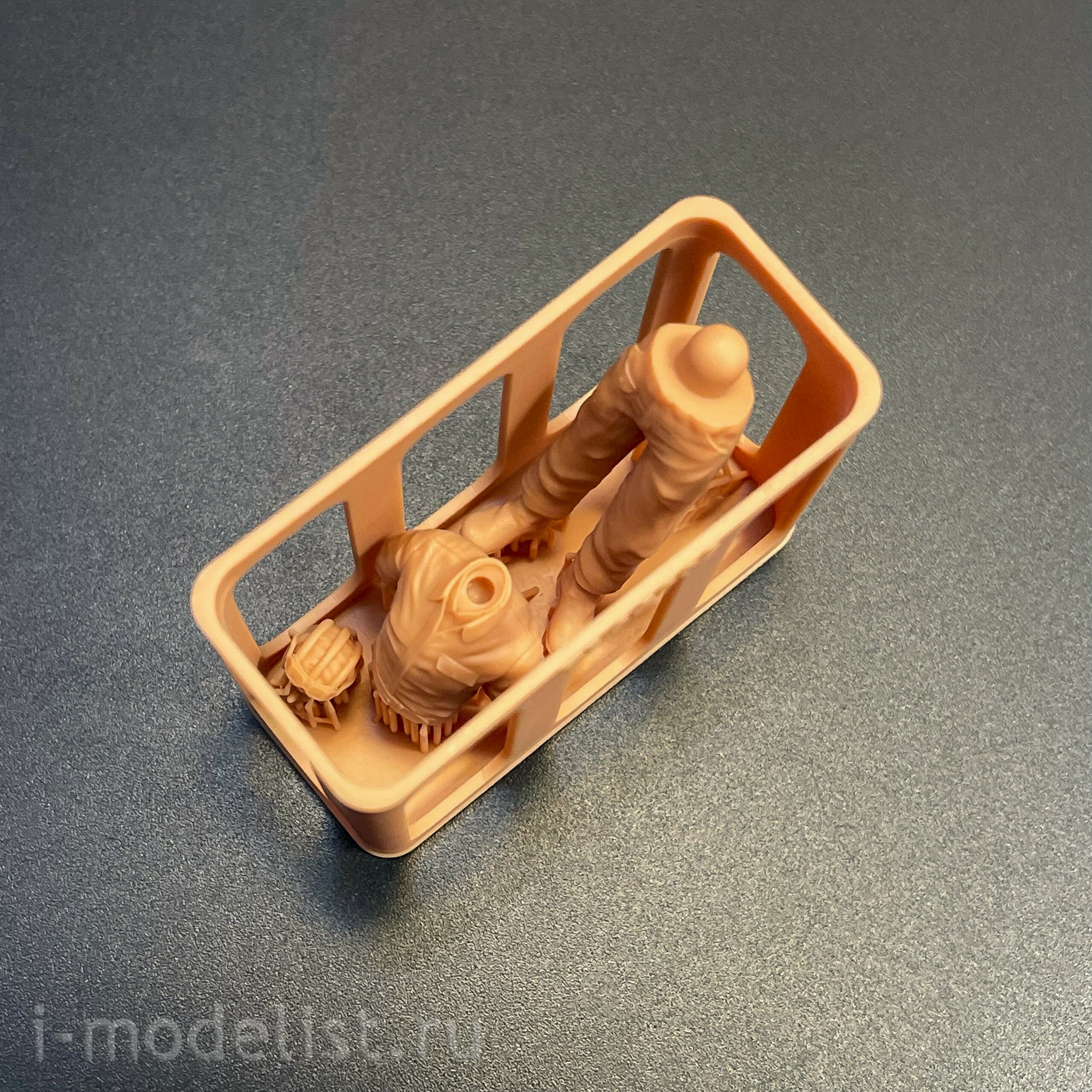 FL35002 GE Models 1/35 Советский танкист конца 1930-х, фигура № 2
