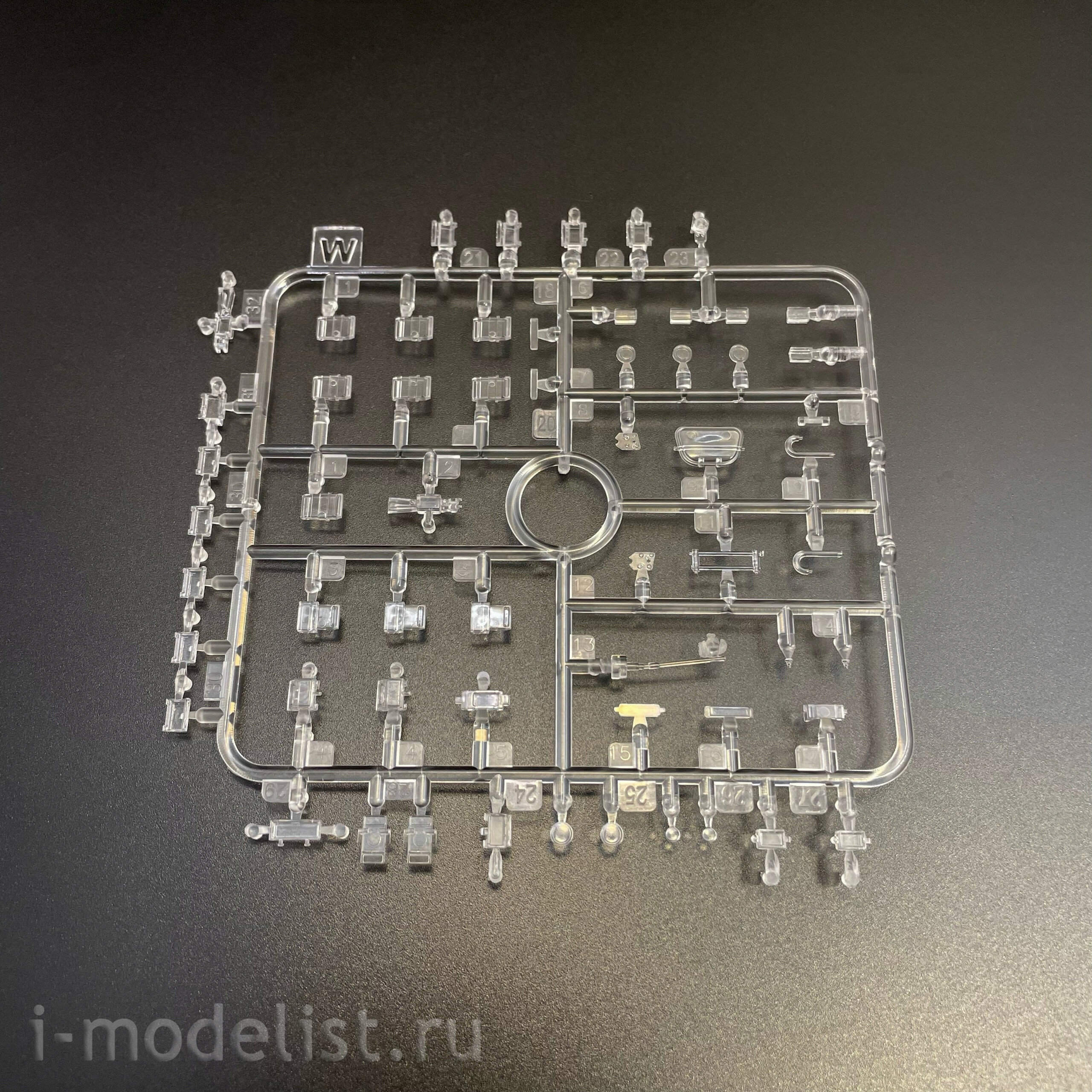 RM-5111 Rye Field Model 1/35 Немецкая САУ Sd.Kfz.167 StuG.IV Late Production с двигателем и рабочими траками