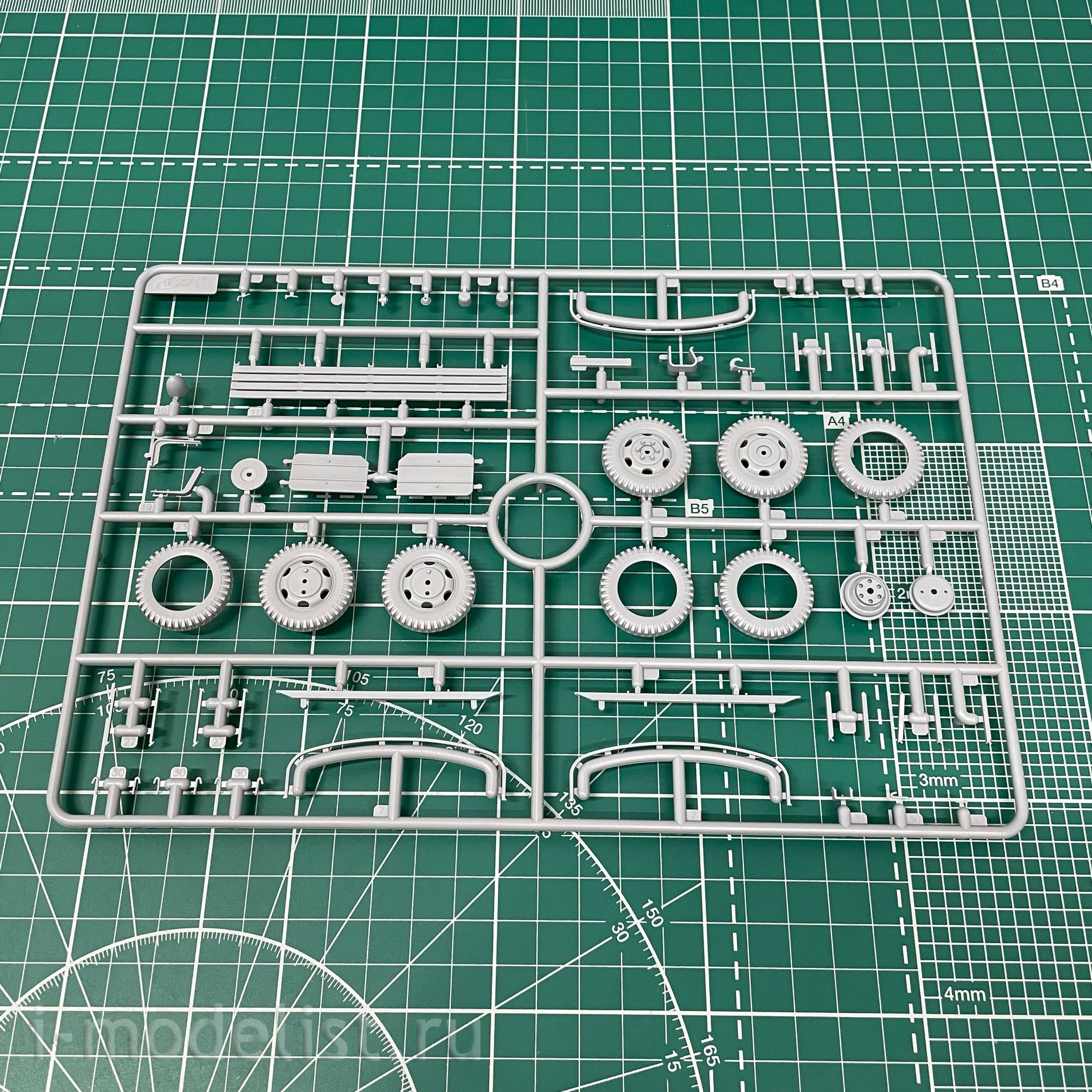 35594 ICM 1/35 G7117 с советскими водителями IIМВ