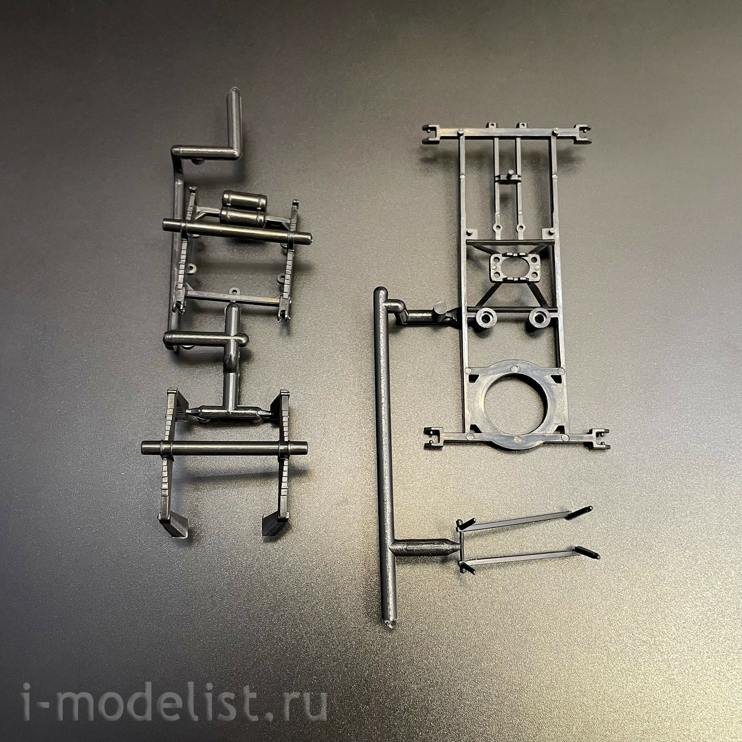 7082AVD AVD Models 1/43 Прицеп ГКБ-8535