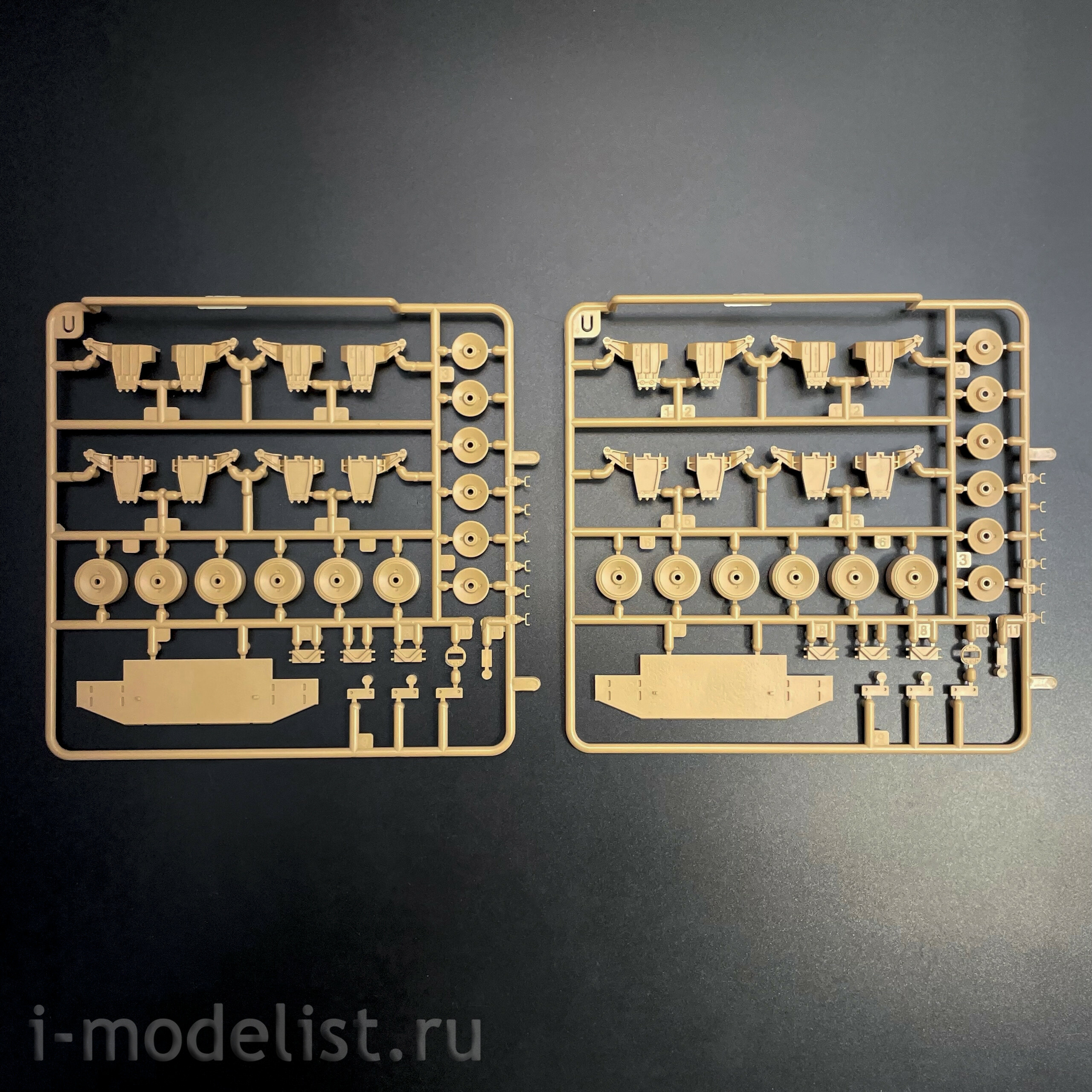 RM-5135 Rye Field Model 1/35 Танк M4A3 Sherman 76W VVSS поздний (Стандартная версия с интерьером)	