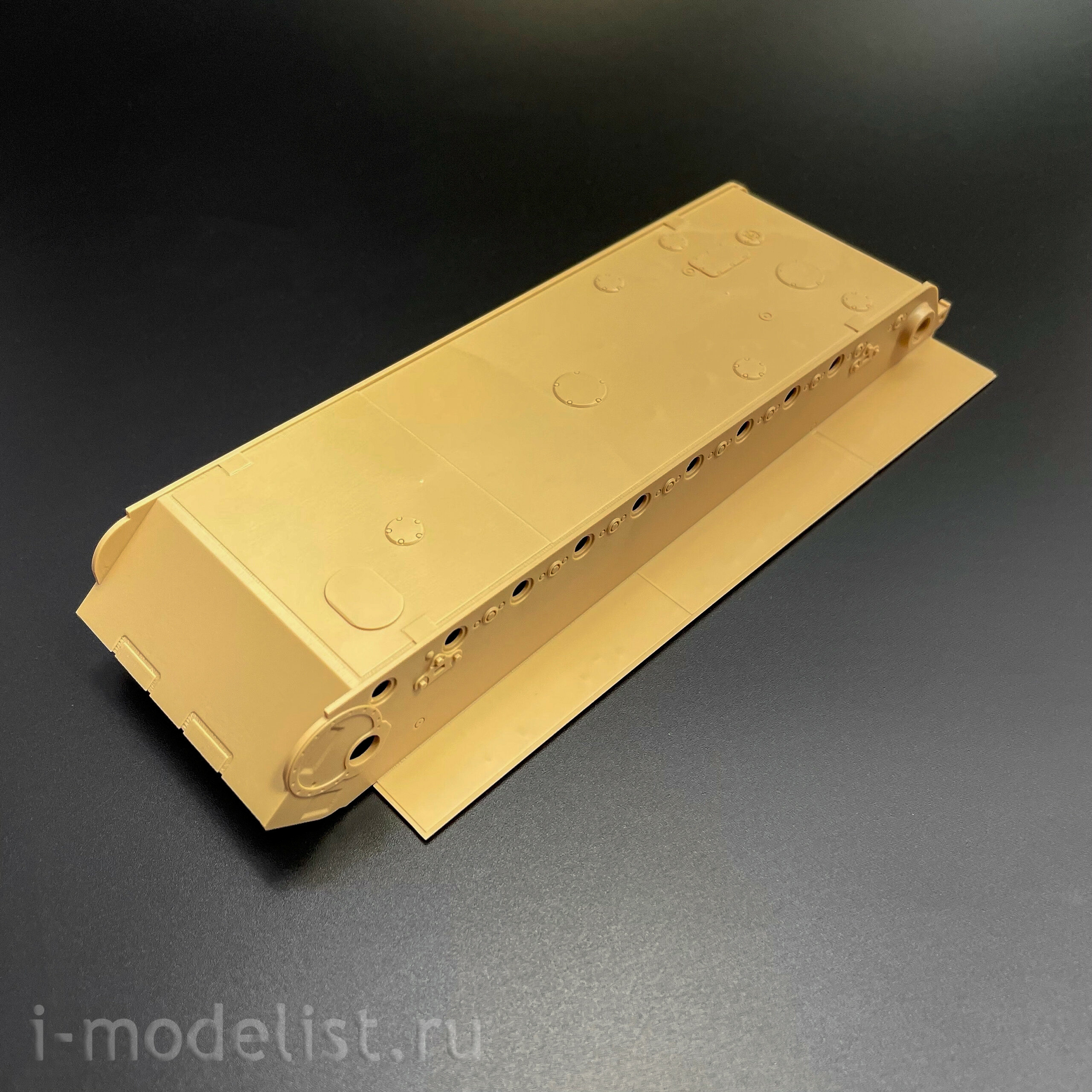 RM-5126 Rye Field Model 1/35 Немецкий тяжелый танк Sd.Kfz.182 Tiger Ausf.B King Tiger (турель Henschel), продвинутая версия