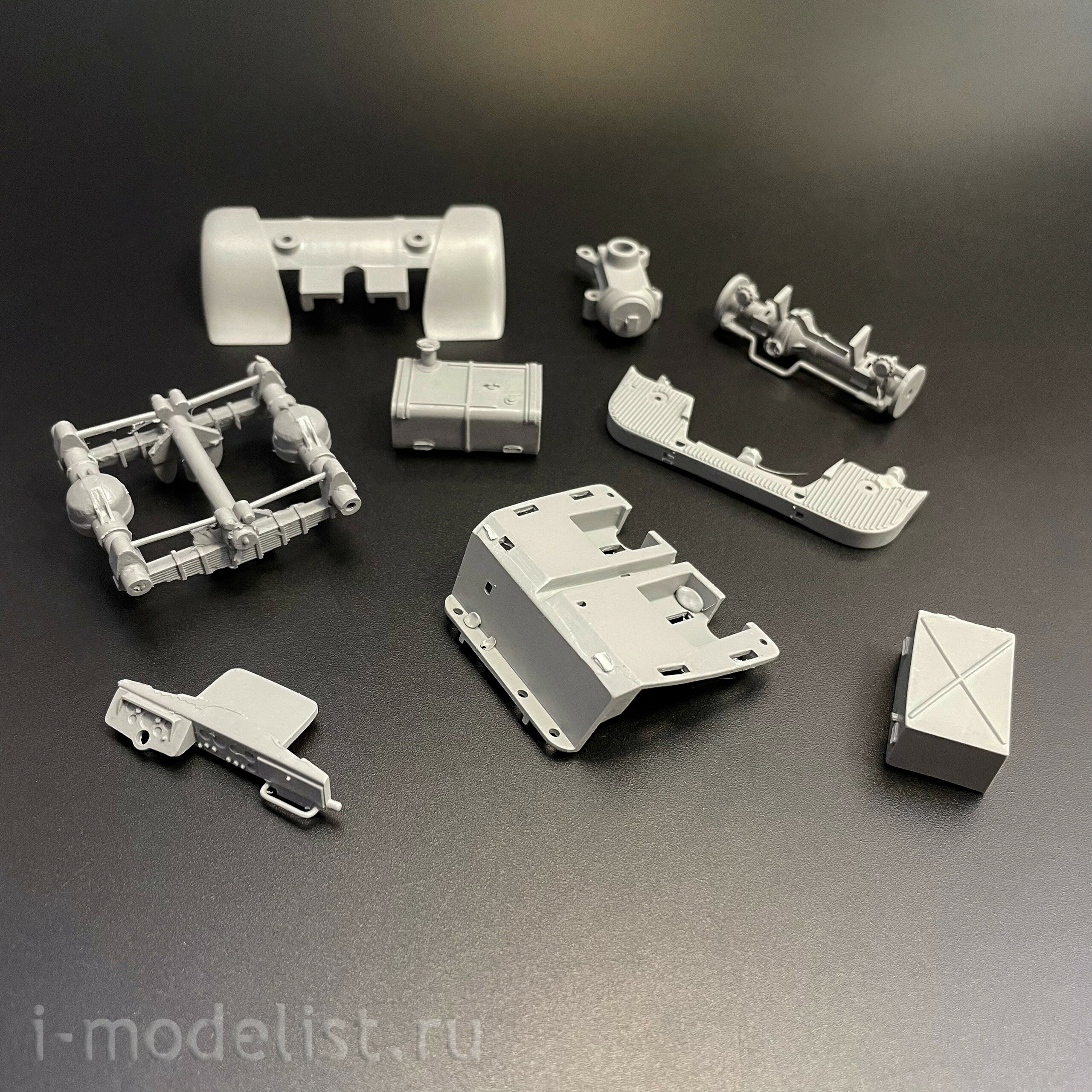 1682AVD AVD Models 1/43 Грузовик НАМИ 020