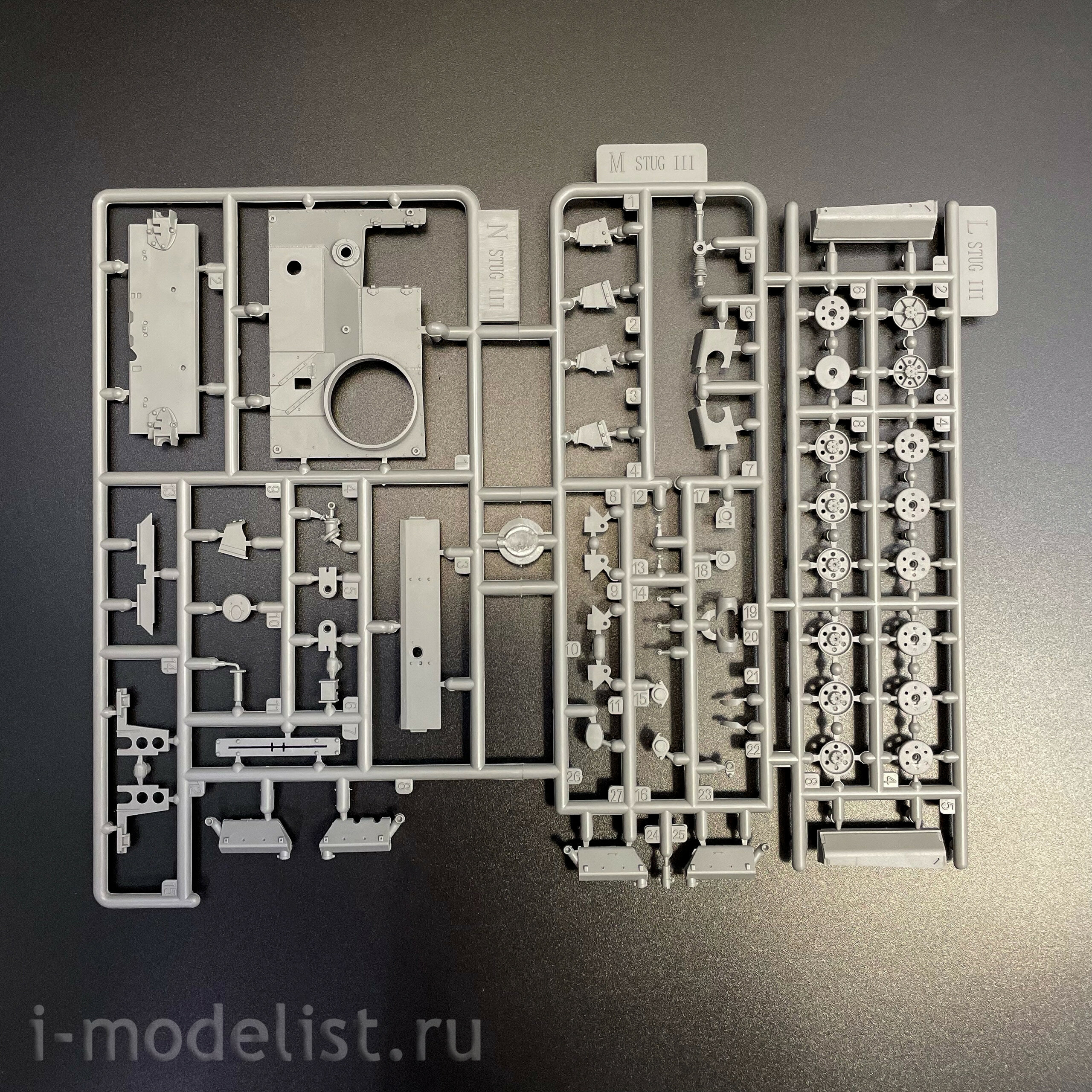 BT-048 Border Model 1/35 Немецкий танк Pz. Bef.Wg. III Ausf.K (2 в 1) с Schurzen