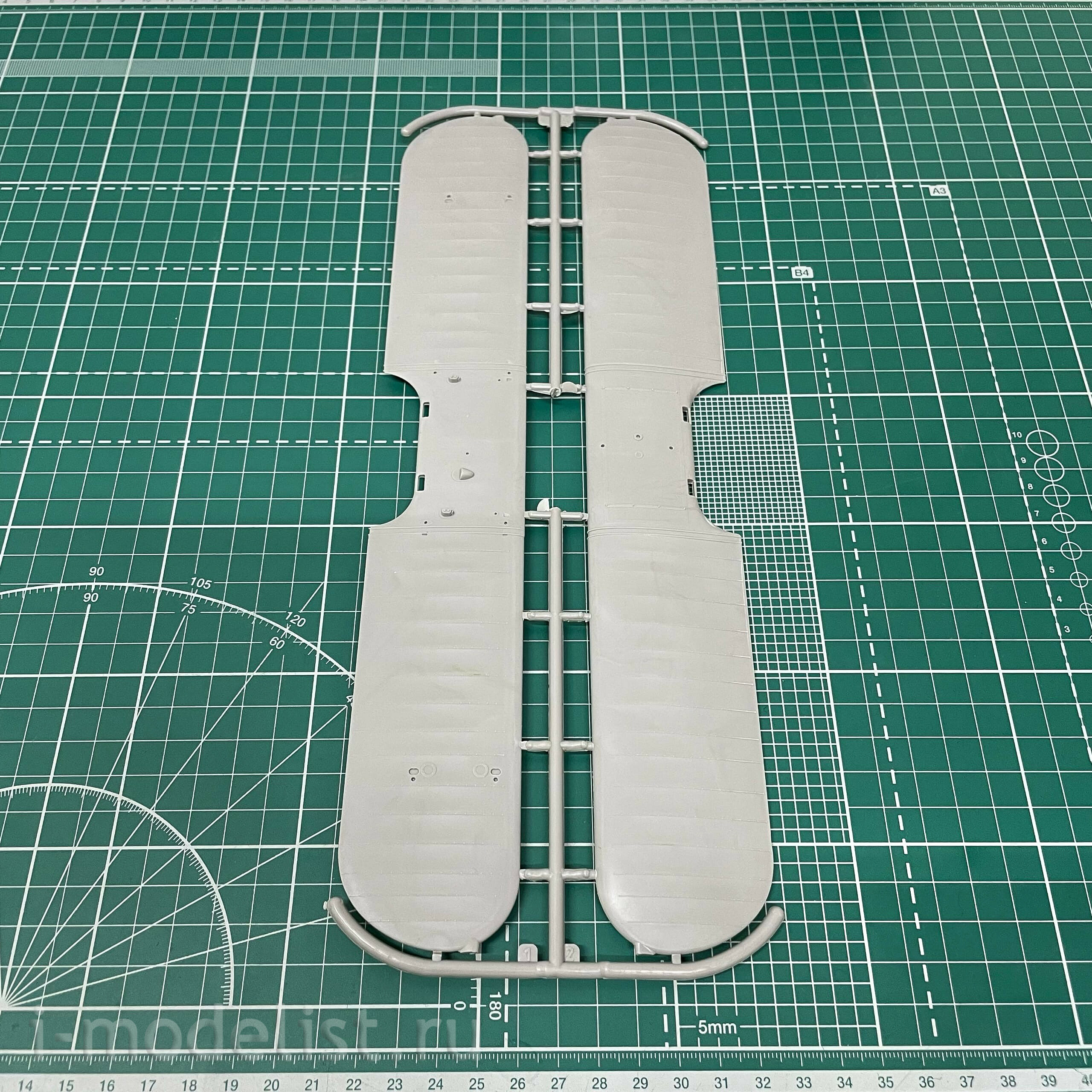 631 Roden 1/32 Самолёт Boeing Stearman PT-17 Kaydet