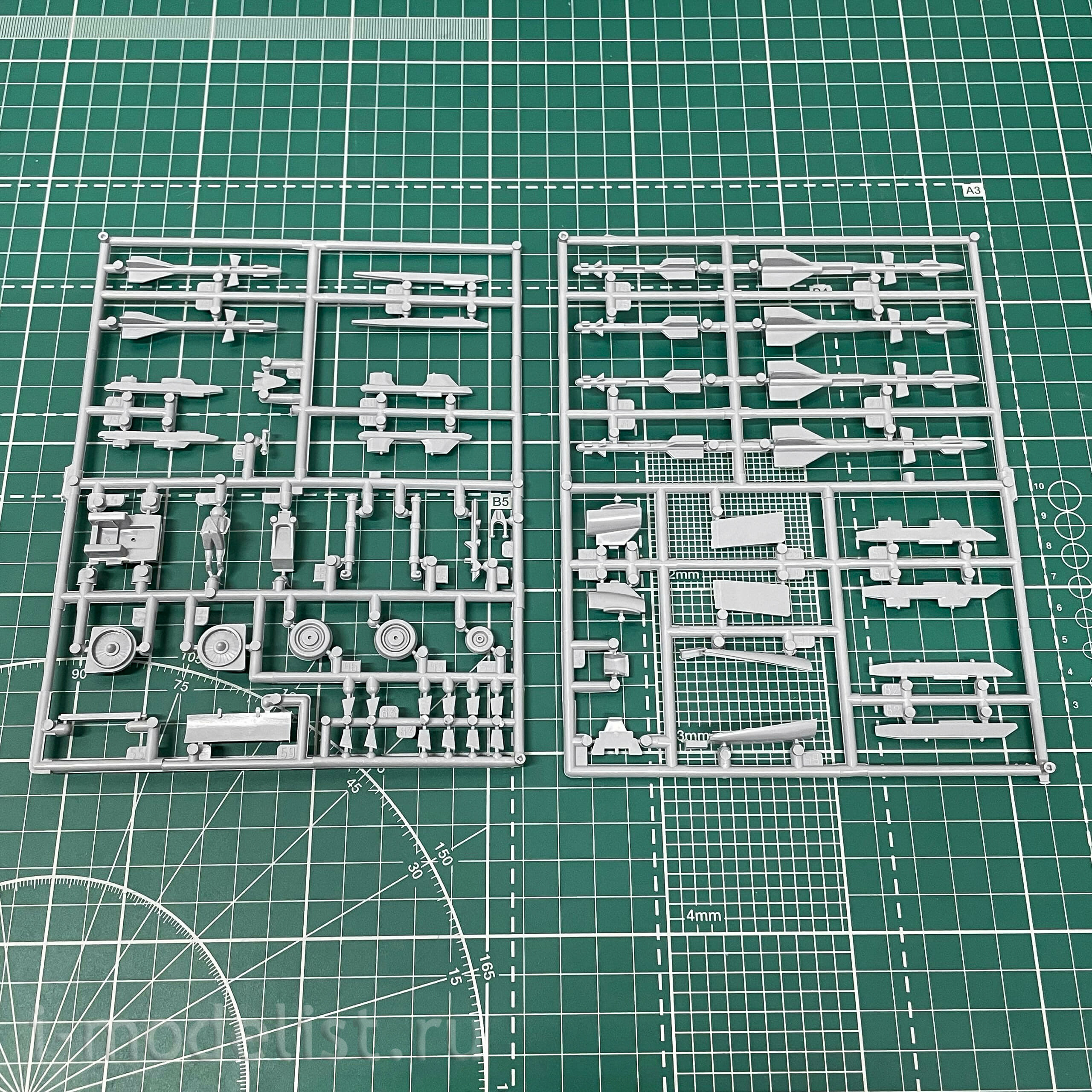 7241ПН Звезда 1/72 Подарочный набор: Российский сверхманевренный истребитель Су-37
